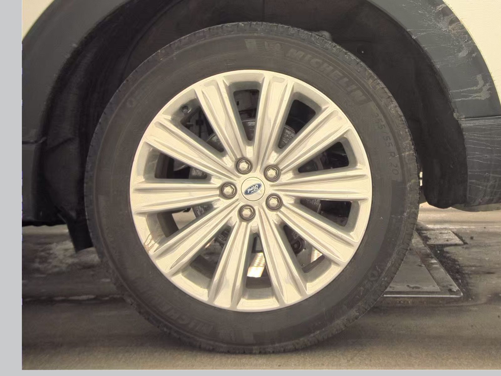 2022 Ford Explorer Limited AWD