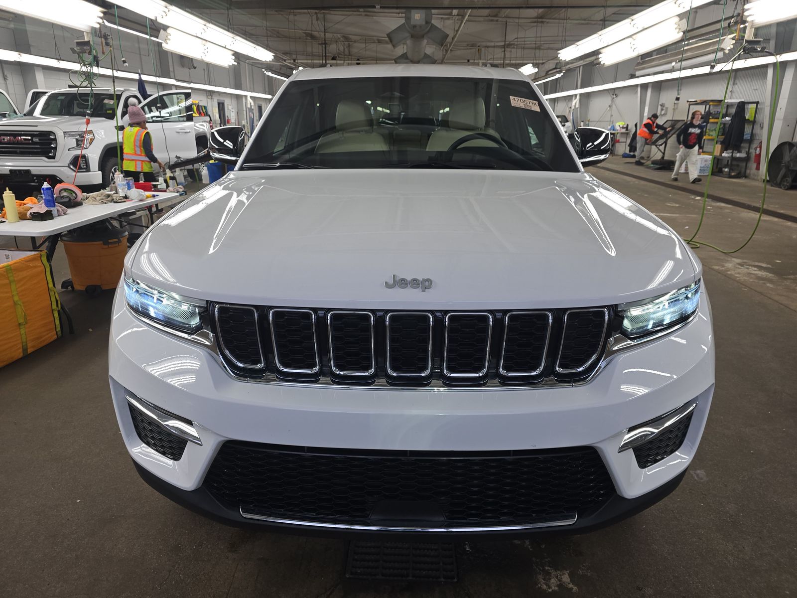 2025 Jeep Grand Cherokee Limited AWD