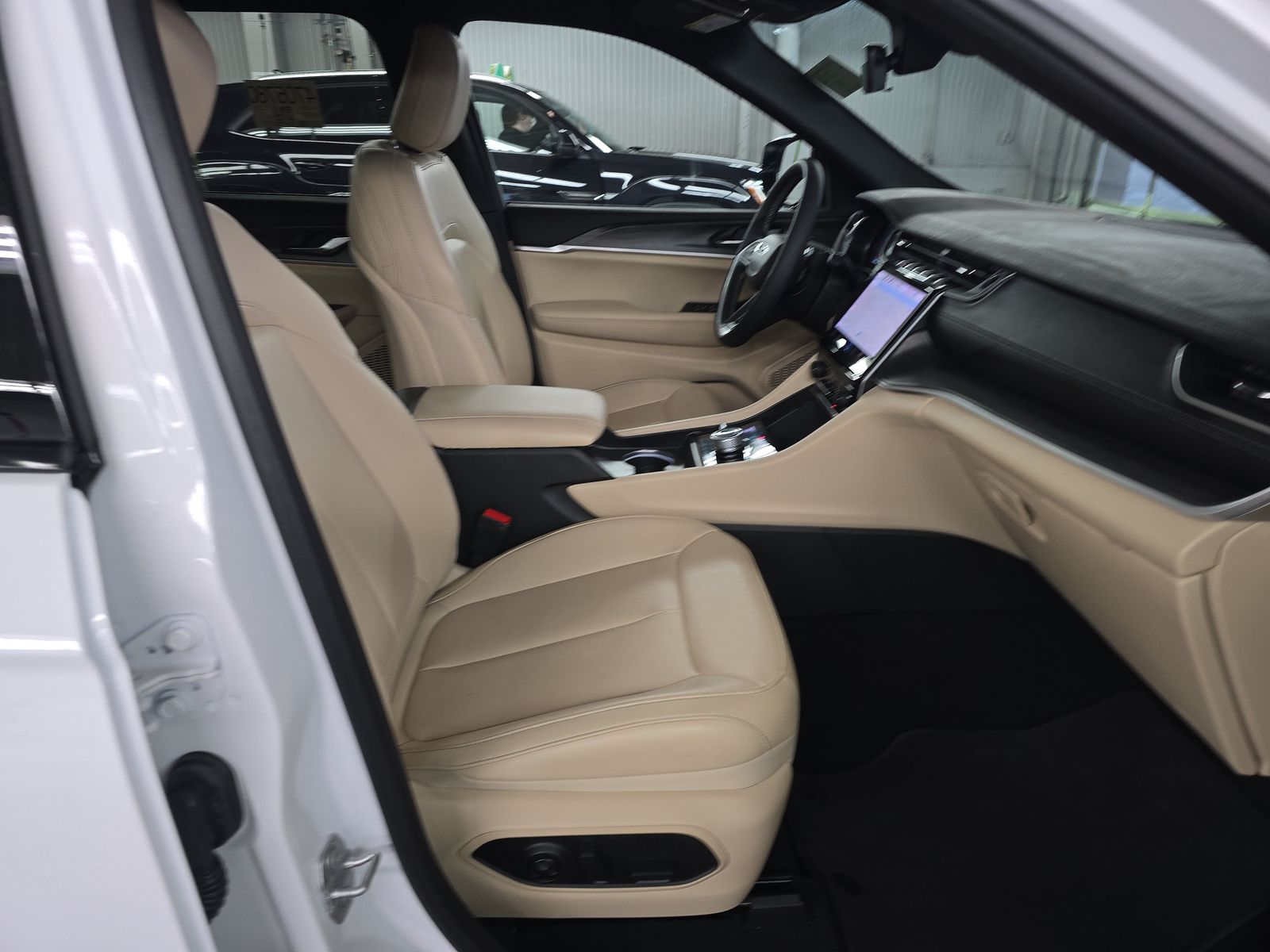 2025 Jeep Grand Cherokee Limited AWD