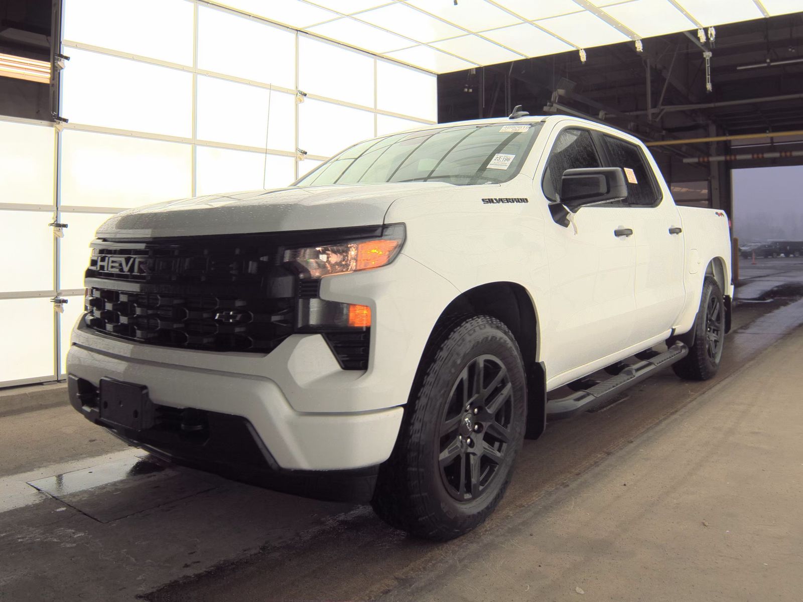 2023 Chevrolet Silverado 1500 Custom AWD