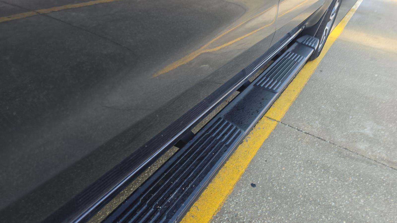 2023 Chevrolet Silverado 1500 LT AWD