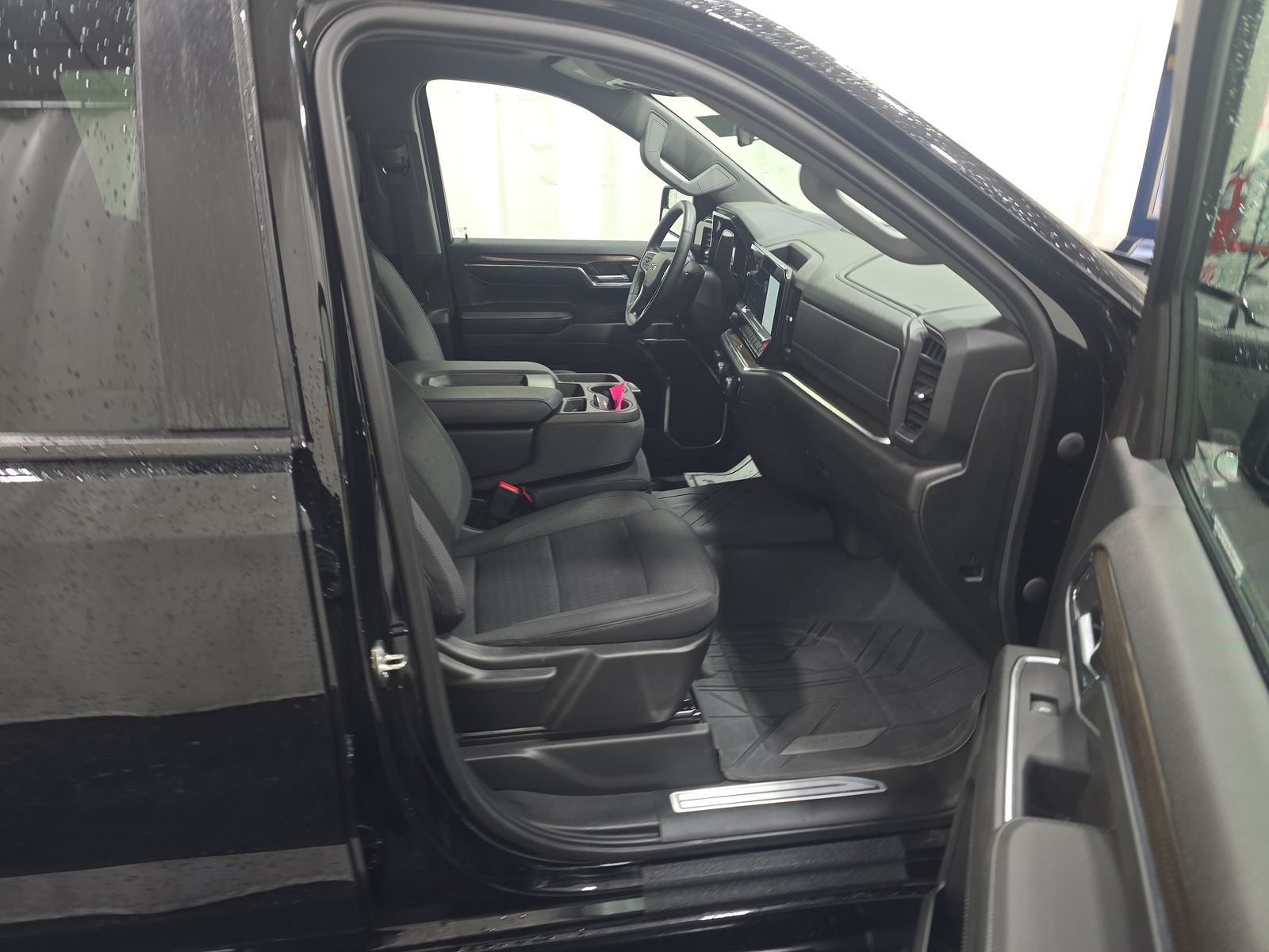 2023 Chevrolet Silverado 1500 RST AWD