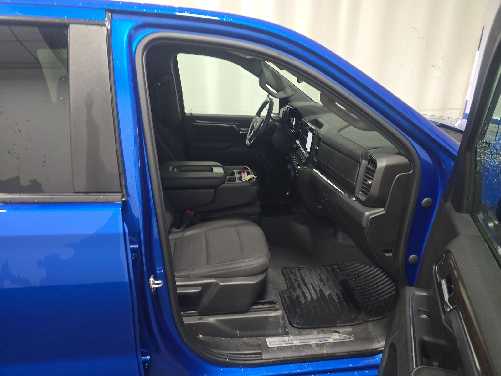 2024 Chevrolet Silverado 1500 RST AWD