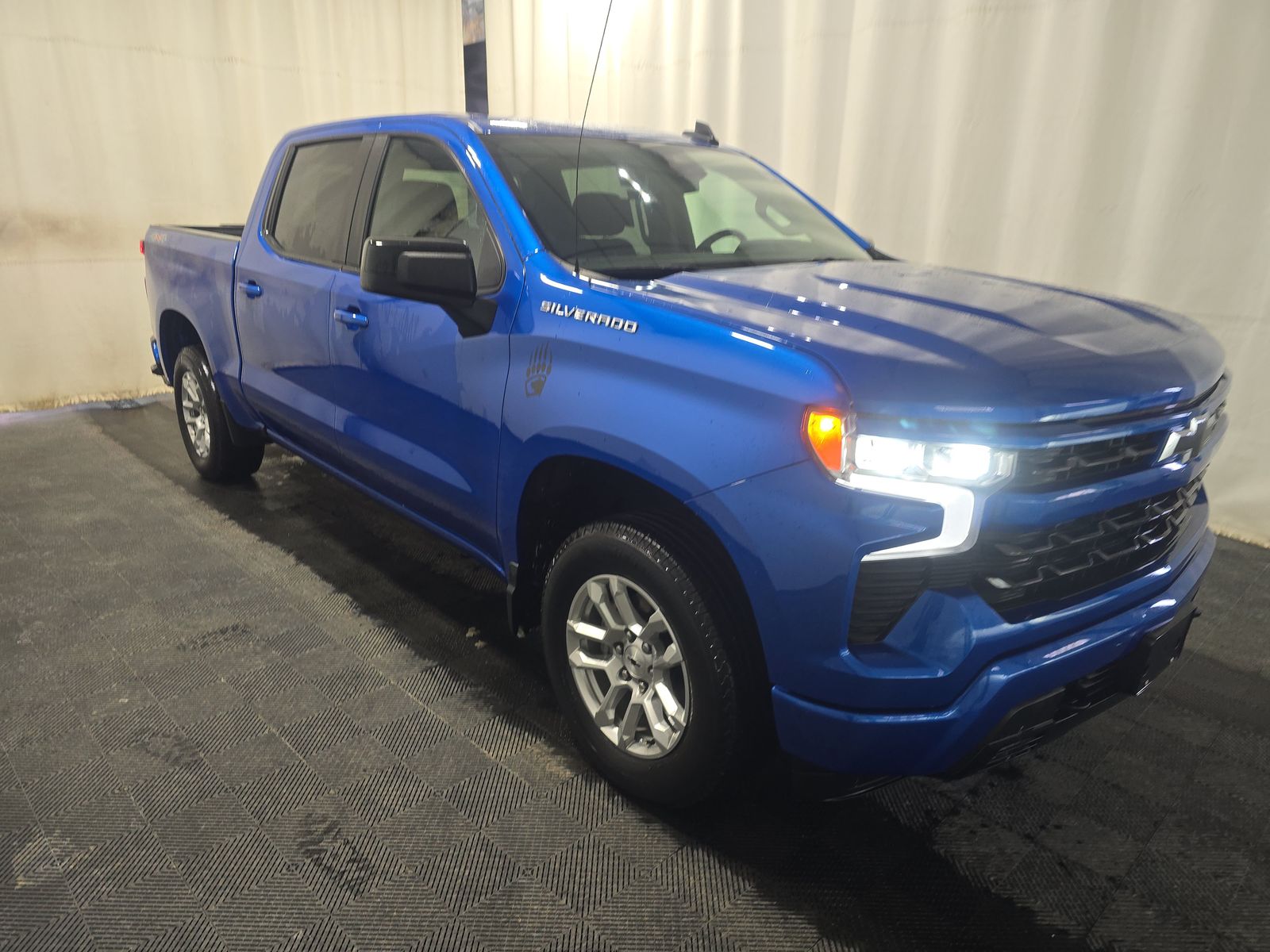 2024 Chevrolet Silverado 1500 RST AWD