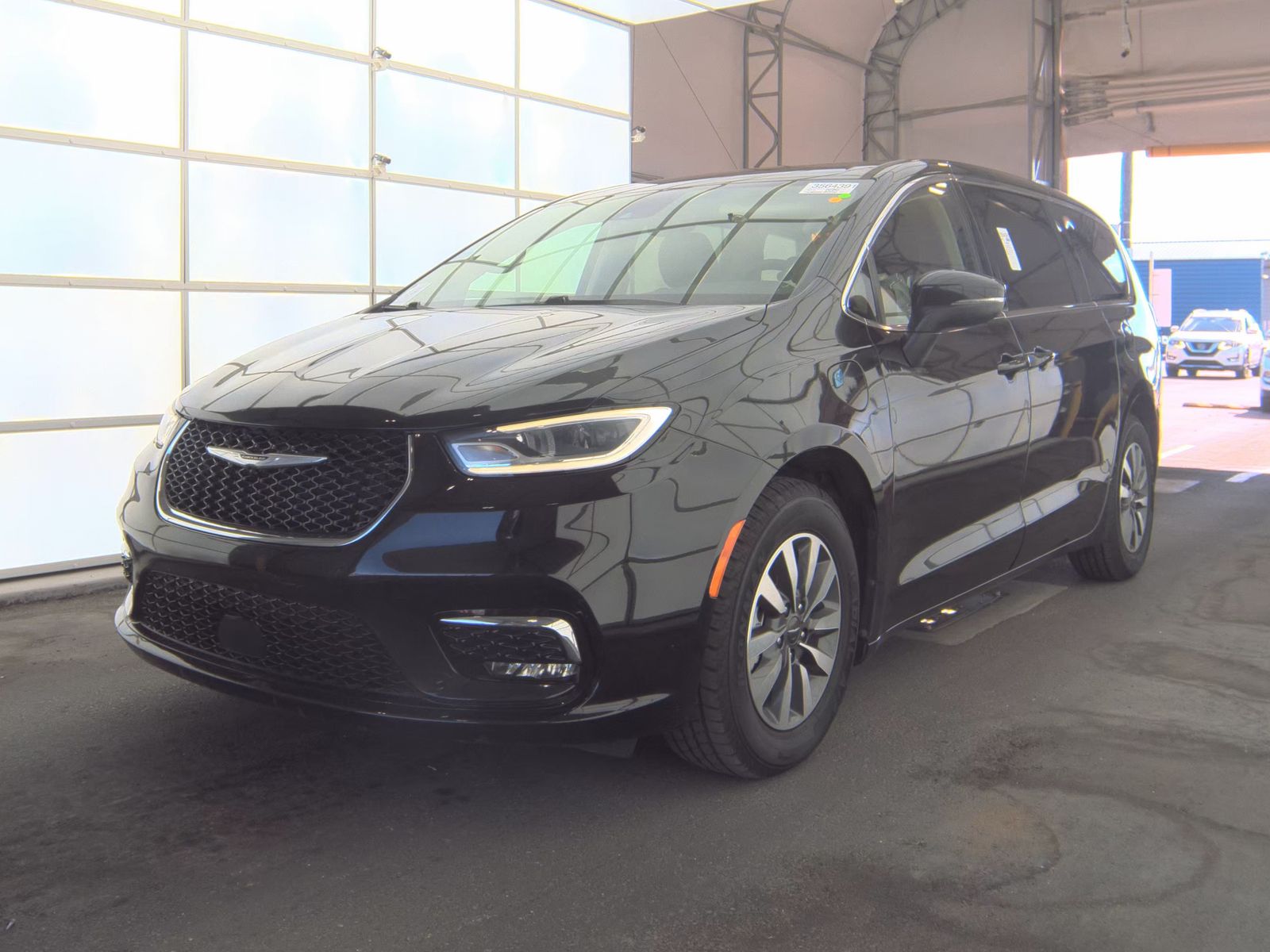 2023 Chrysler Pacifica Hybrid Touring L FWD