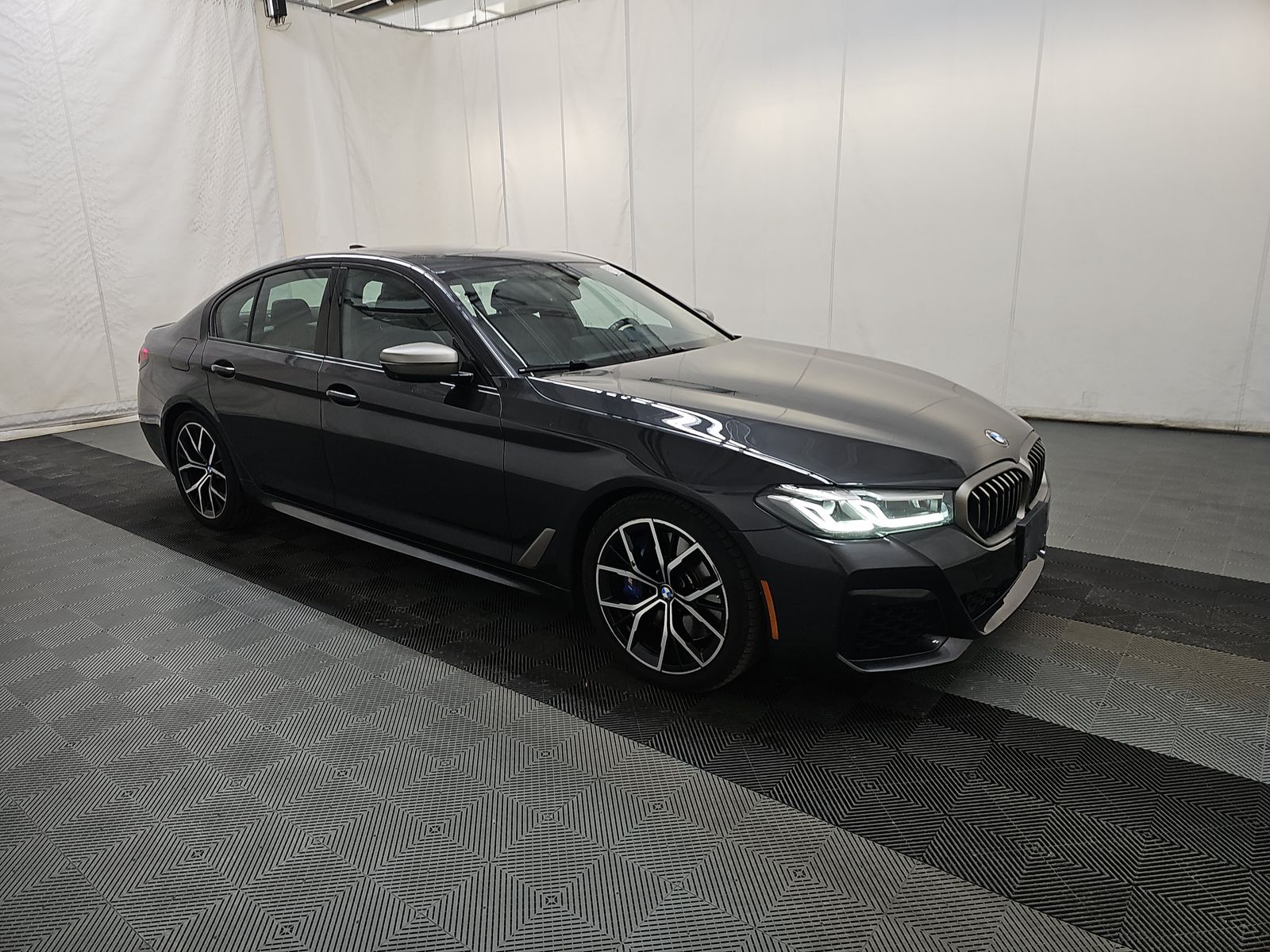 2023 BMW 5 Series M550i xDrive AWD