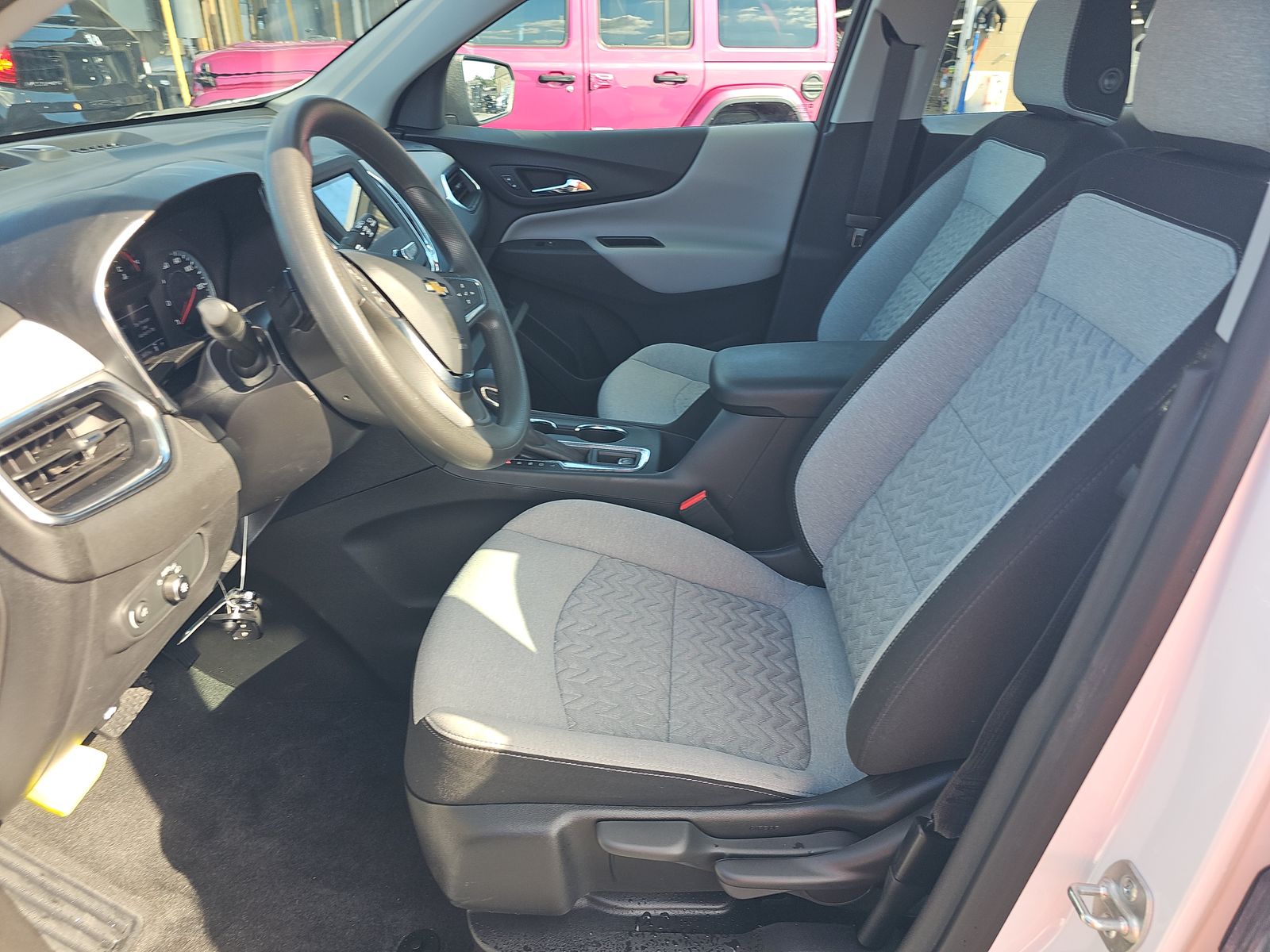 2024 Chevrolet Equinox LS FWD