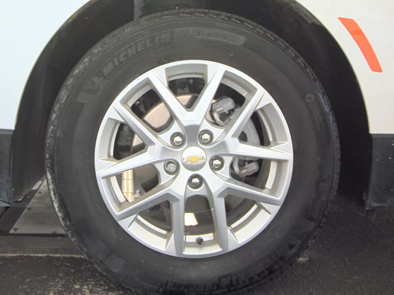 2024 Chevrolet Equinox LS FWD