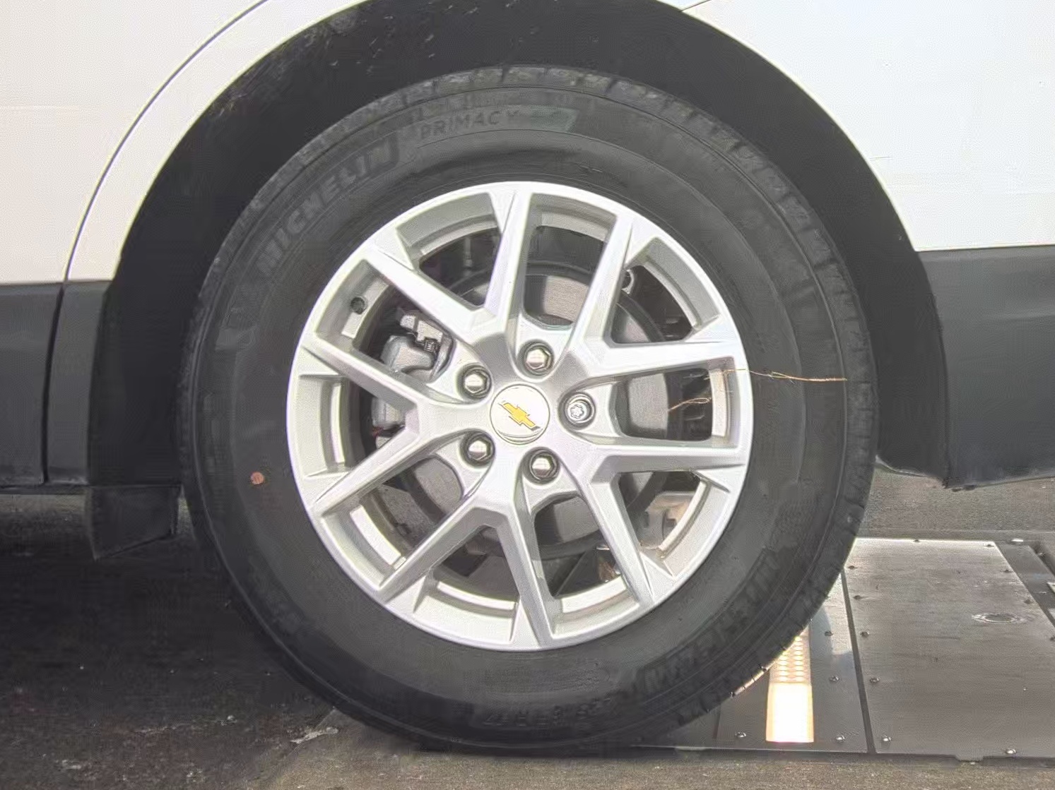 2024 Chevrolet Equinox LS FWD