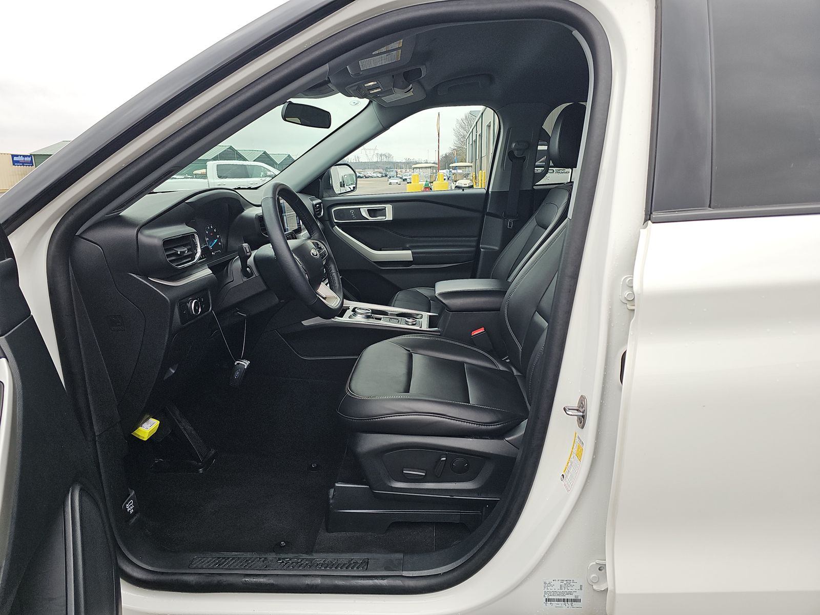 2023 Ford Explorer XLT AWD