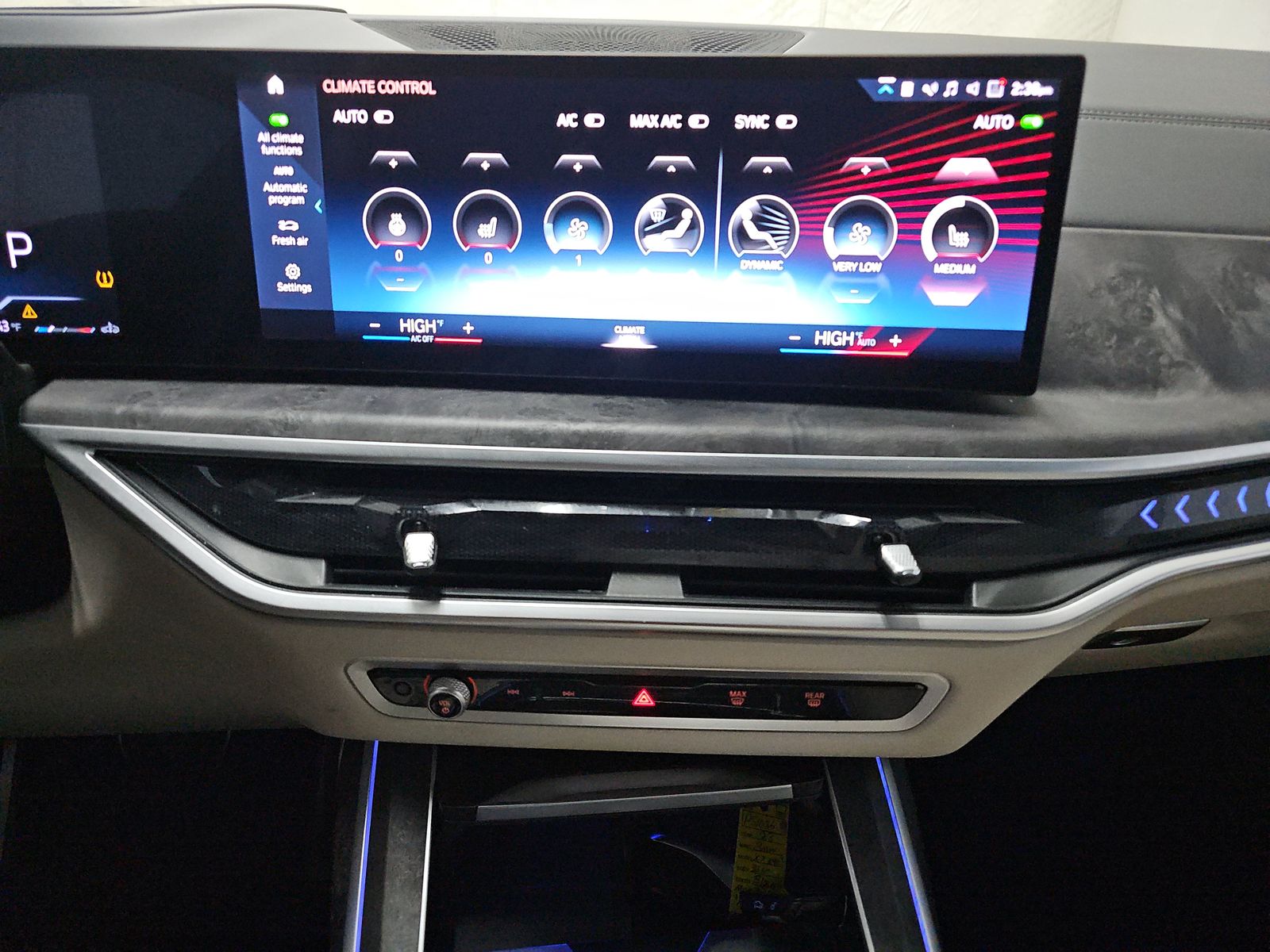 2023 BMW X7 xDrive40i AWD