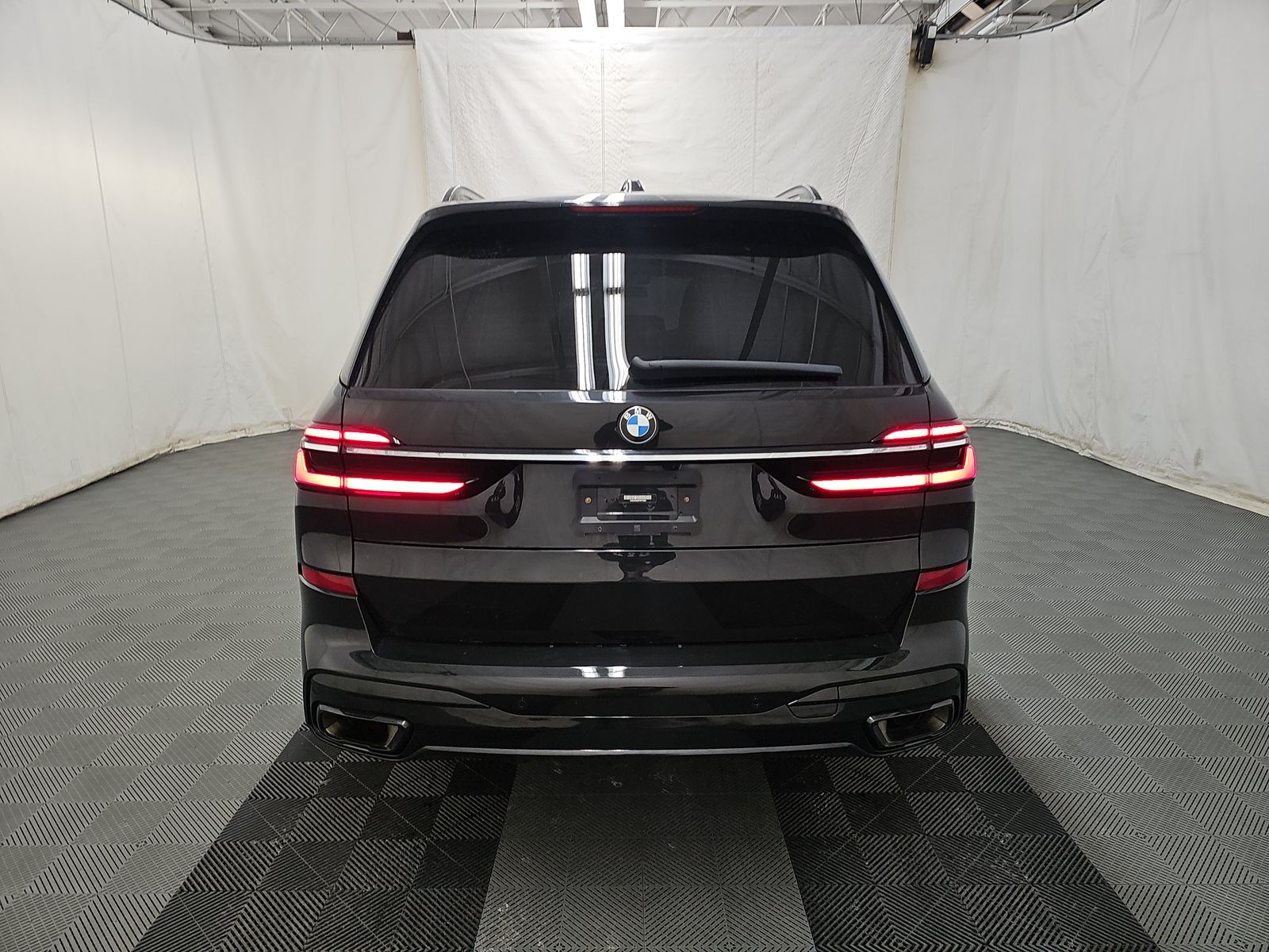 2023 BMW X7 xDrive40i AWD