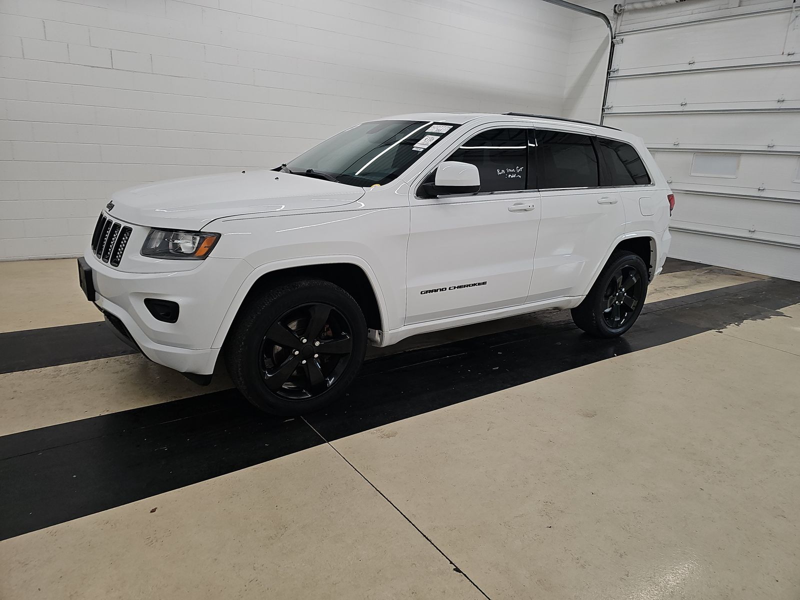 2015 Jeep Grand Cherokee Altitude's photo