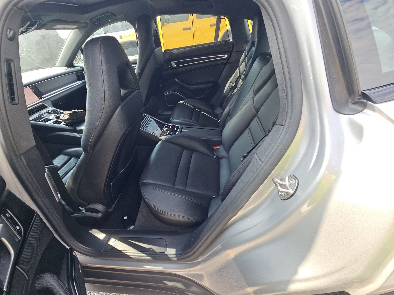 2022 Porsche Panamera Platinum Edition RWD