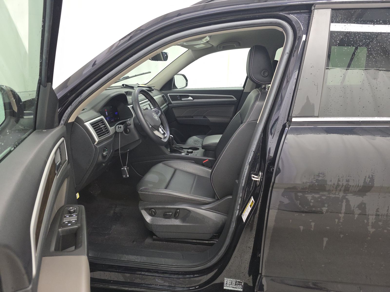 2023 Volkswagen Atlas 2.0T SE AWD