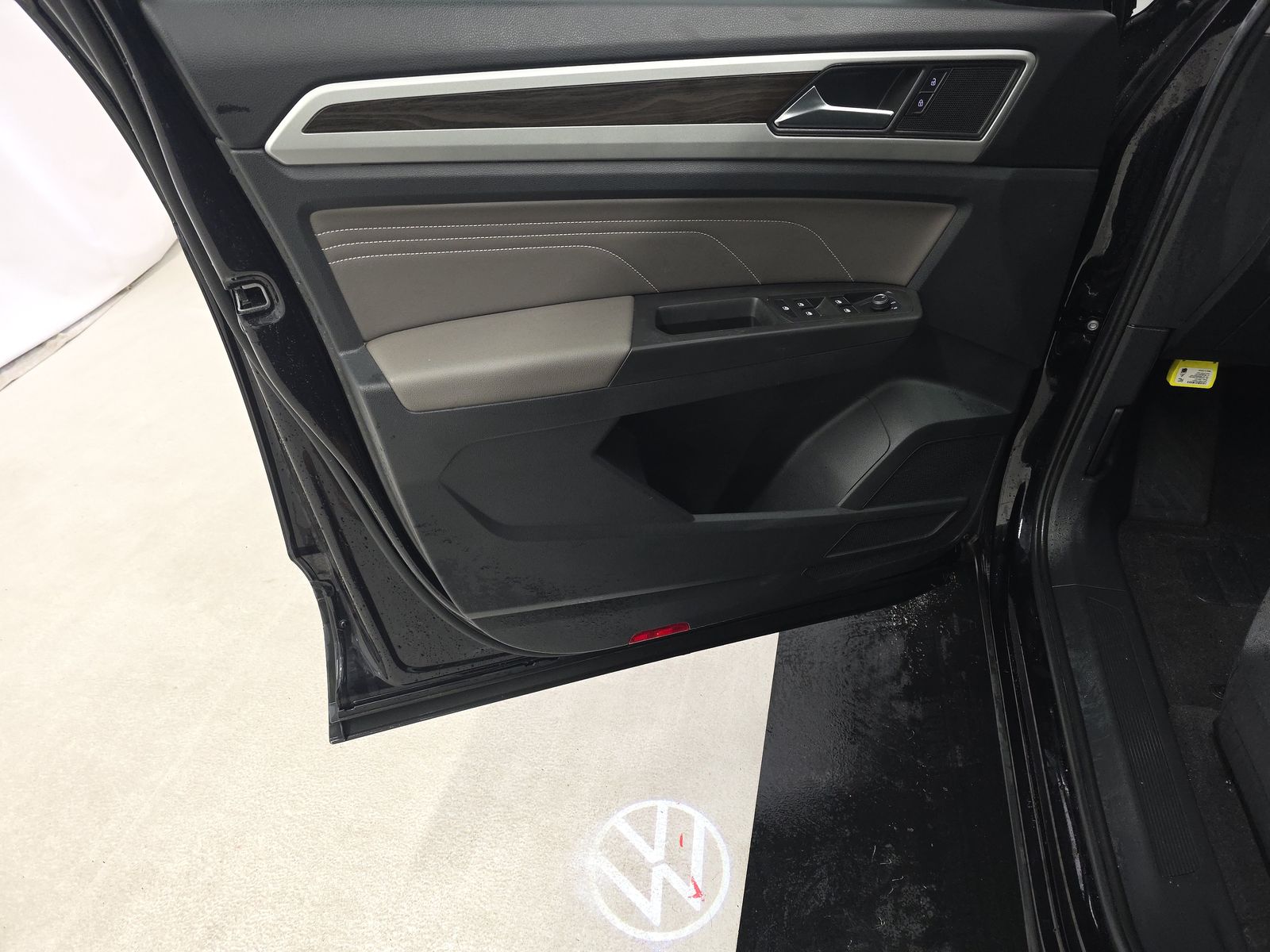 2023 Volkswagen Atlas 2.0T SE AWD