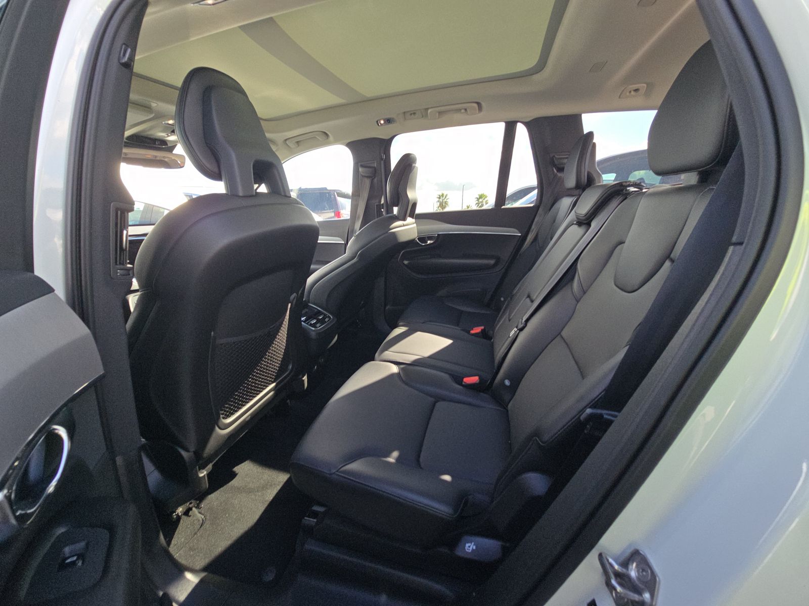 2021 Volvo XC90 T5 Momentum FWD