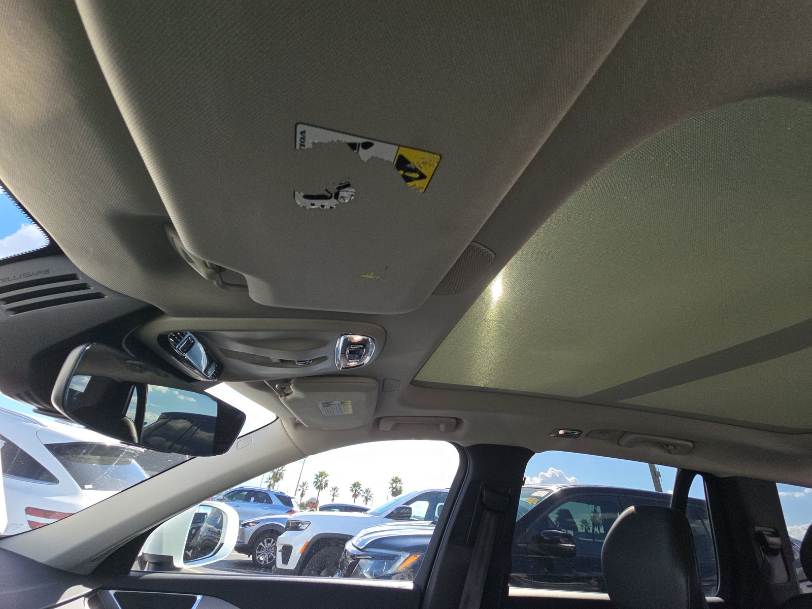 2021 Volvo XC90 T5 Momentum FWD