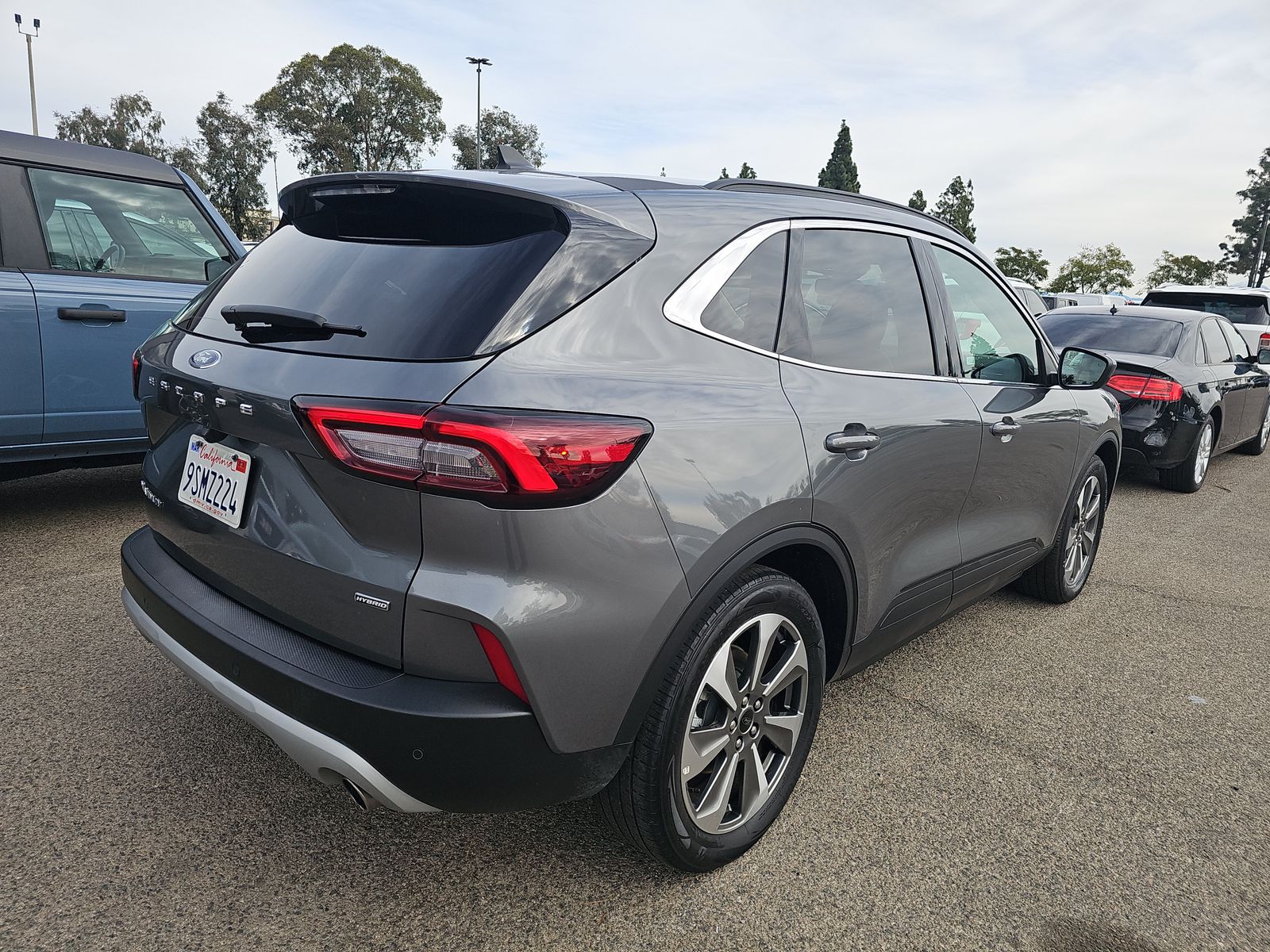 2025 Ford Escape Hybrid Platinum FWD