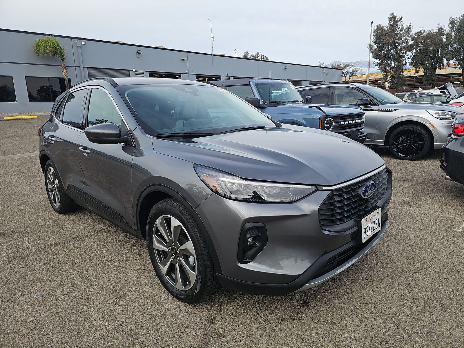 2025 Ford Escape Hybrid Platinum FWD