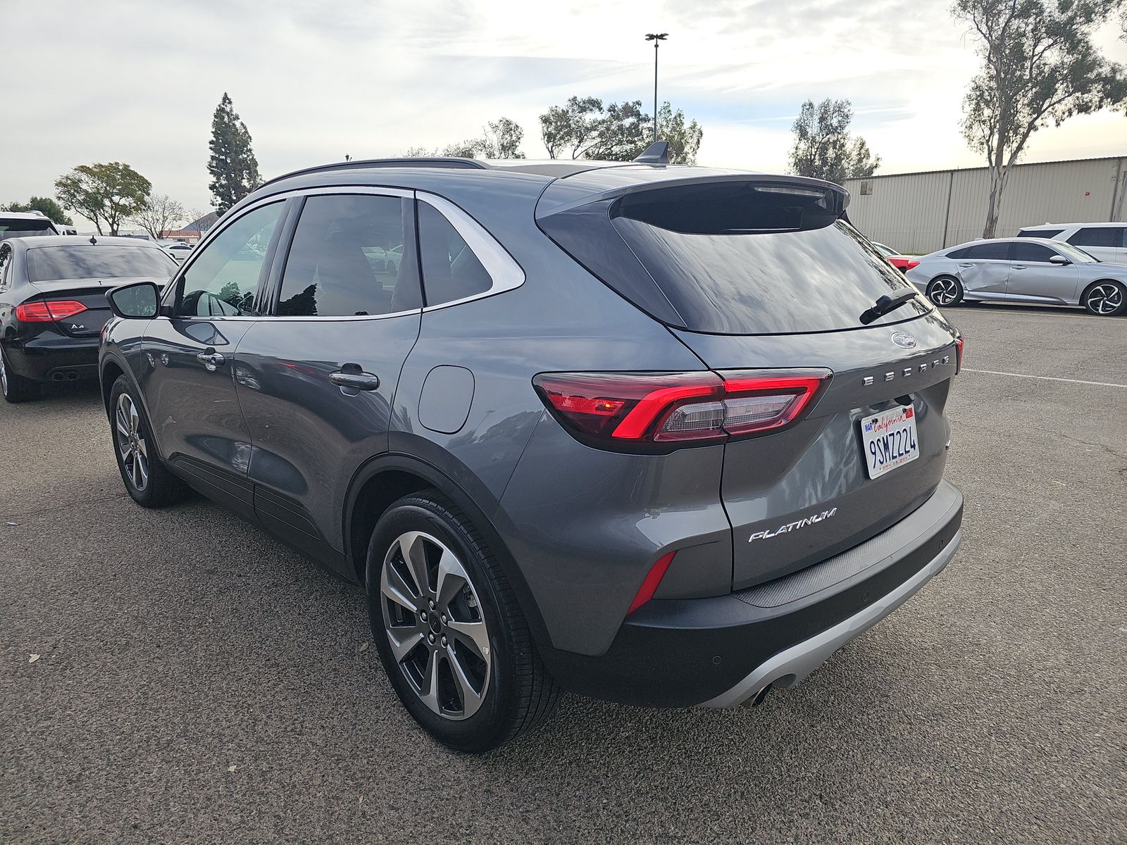 2025 Ford Escape Hybrid Platinum FWD