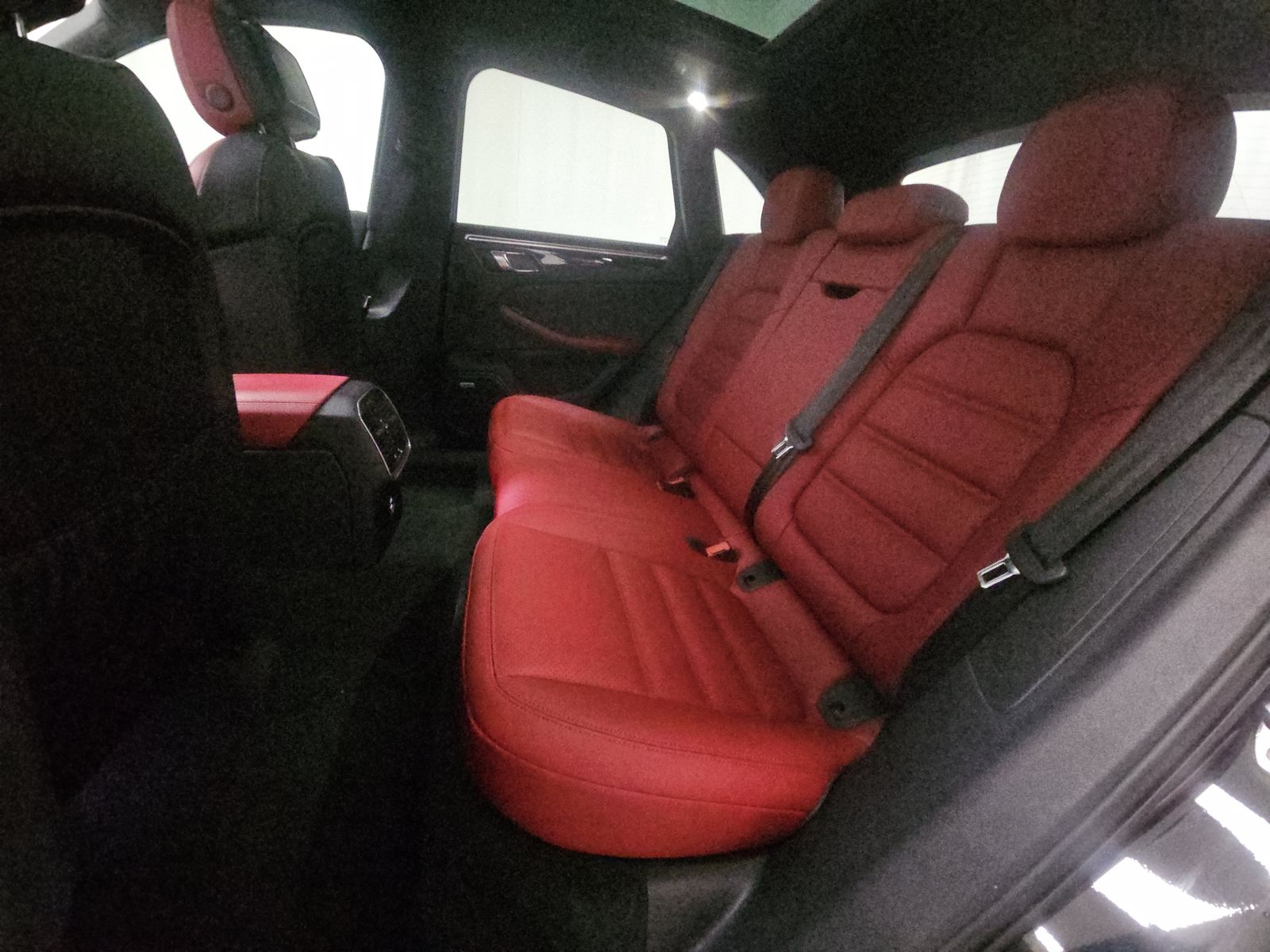 2022 Porsche Macan S AWD