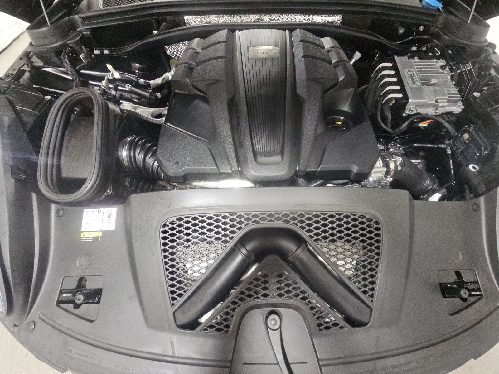 2022 Porsche Macan S AWD