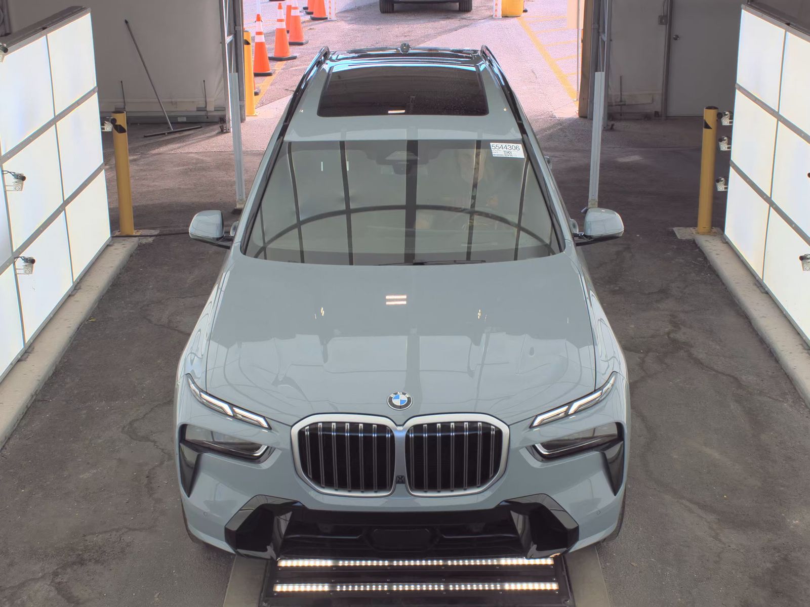 2025 BMW X7 xDrive40i AWD