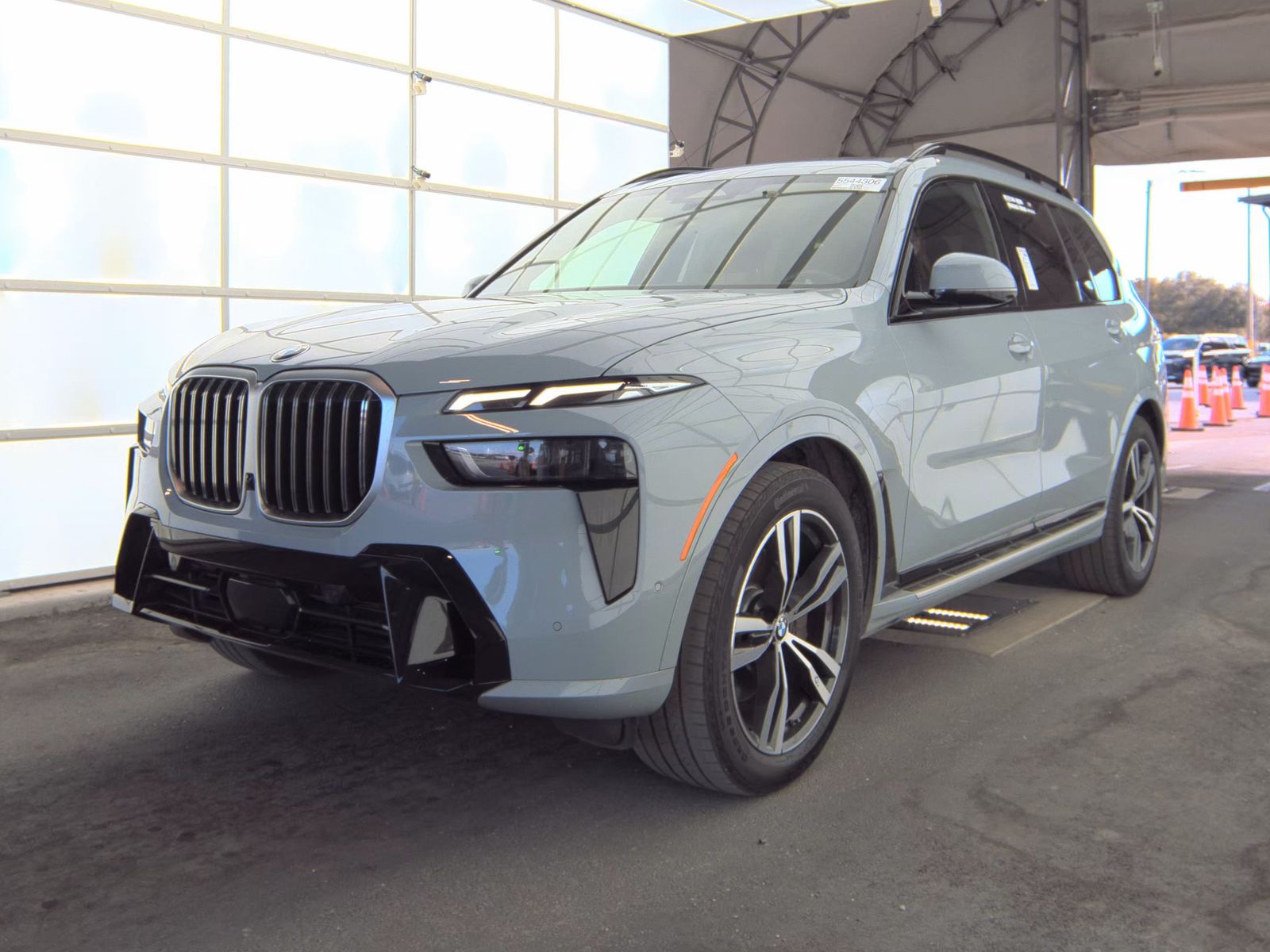 2025 BMW X7 xDrive40i AWD