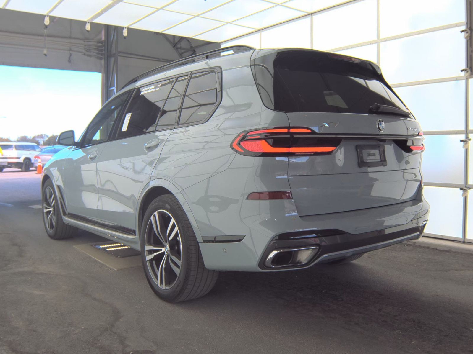 2025 BMW X7 xDrive40i AWD
