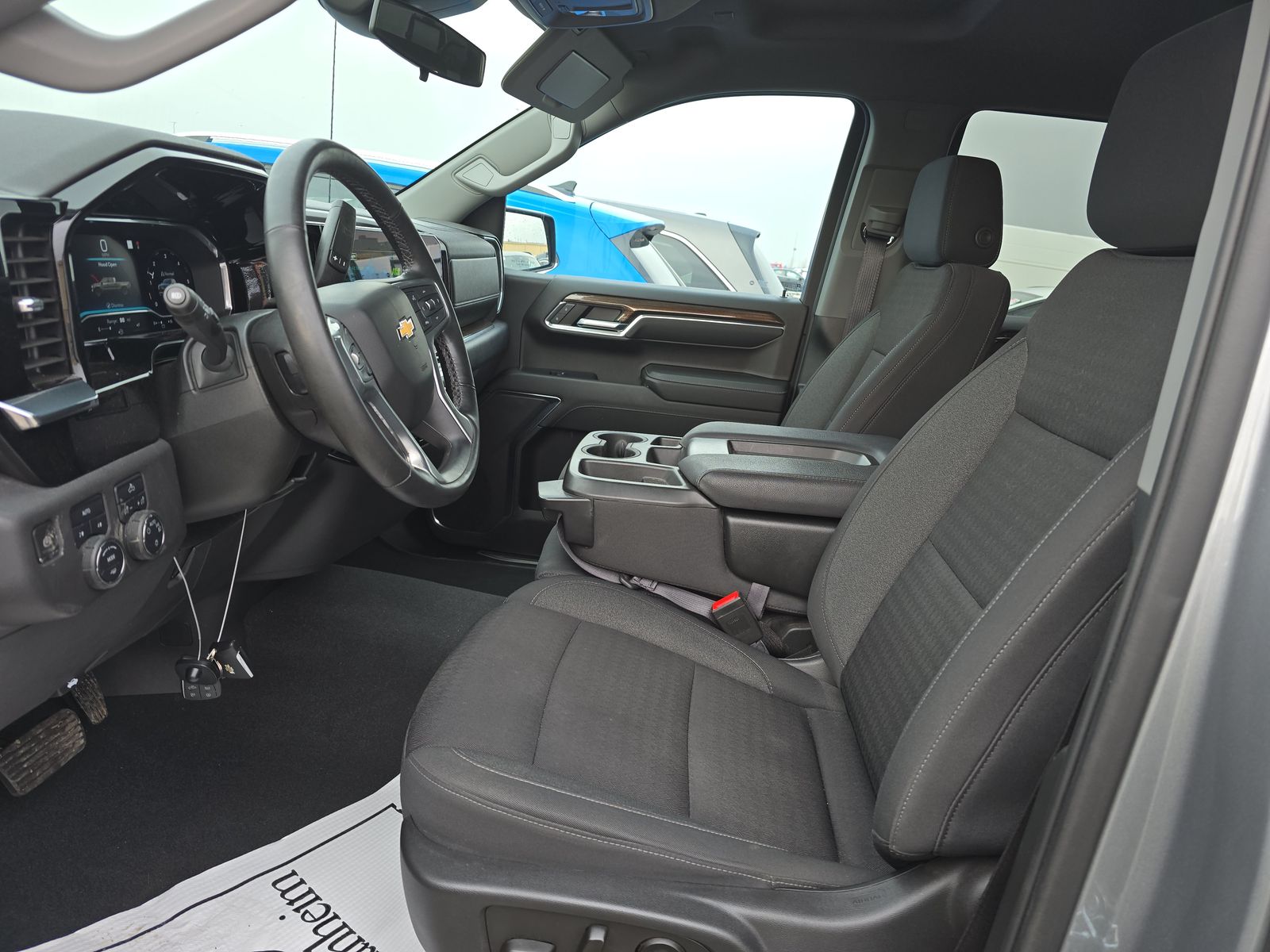 2023 Chevrolet Silverado 1500 LT AWD