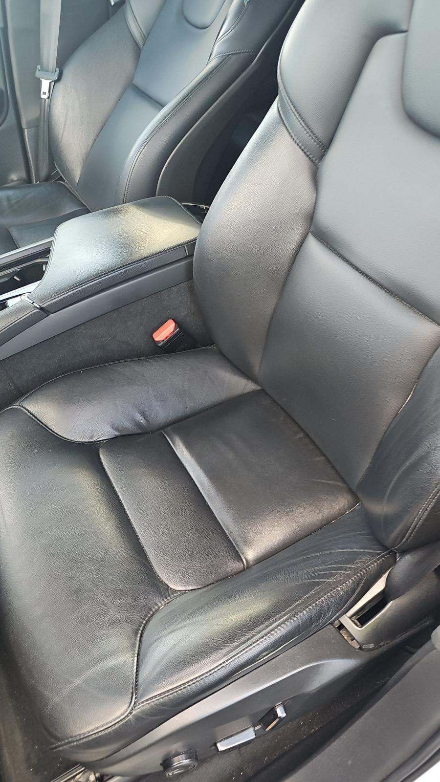 2021 Volvo XC90 T5 Momentum FWD