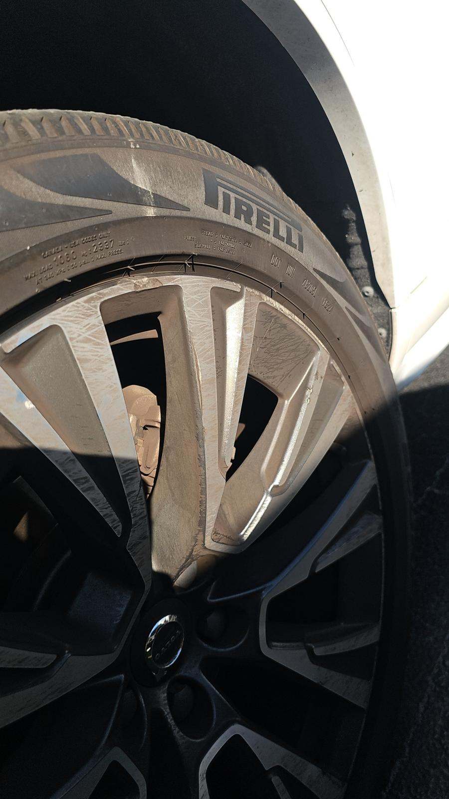 2021 Volvo XC90 T5 Momentum FWD