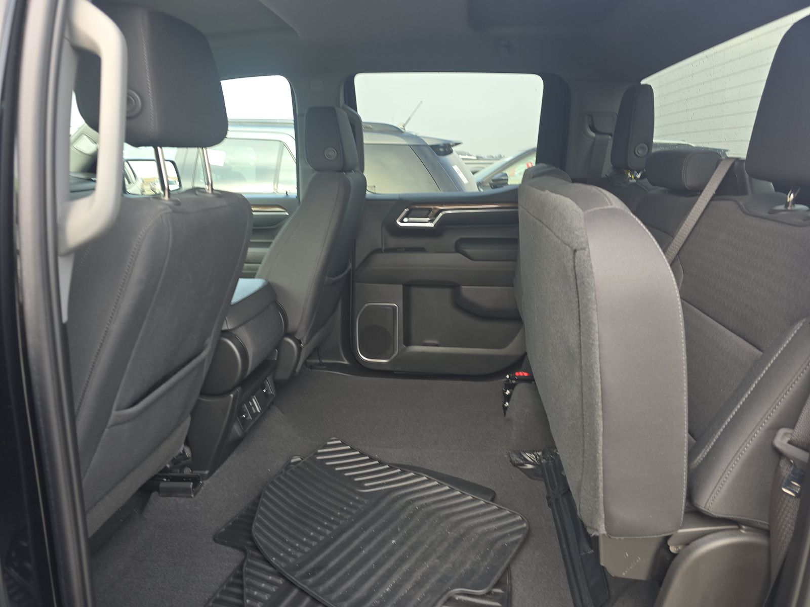 2023 Chevrolet Silverado 1500 LT AWD