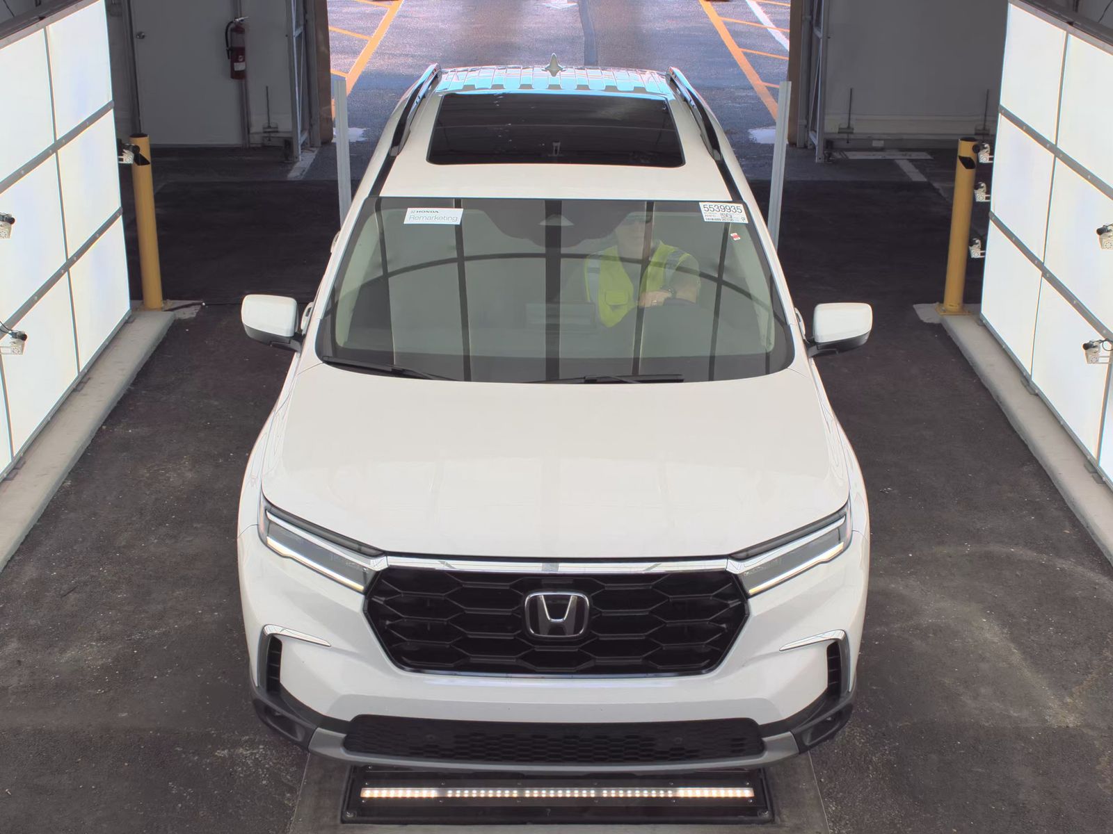 2025 Honda Pilot Touring FWD