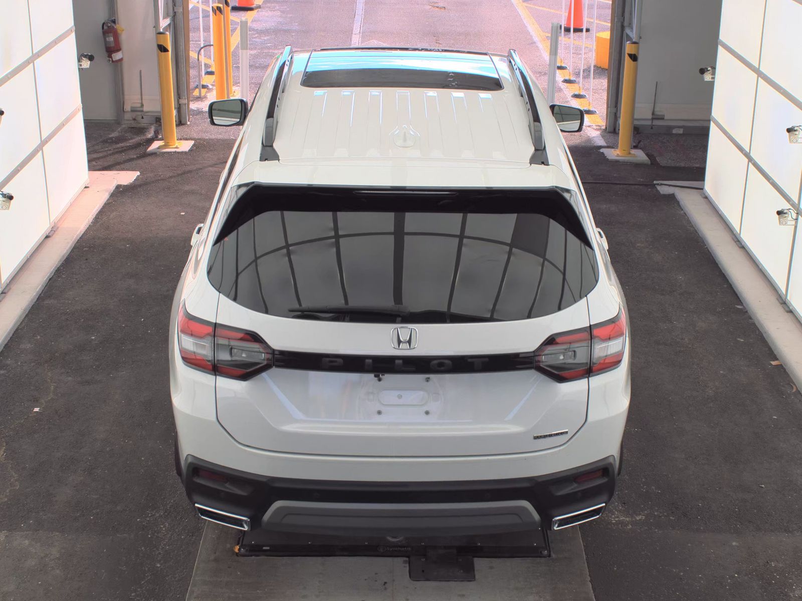 2025 Honda Pilot Touring FWD