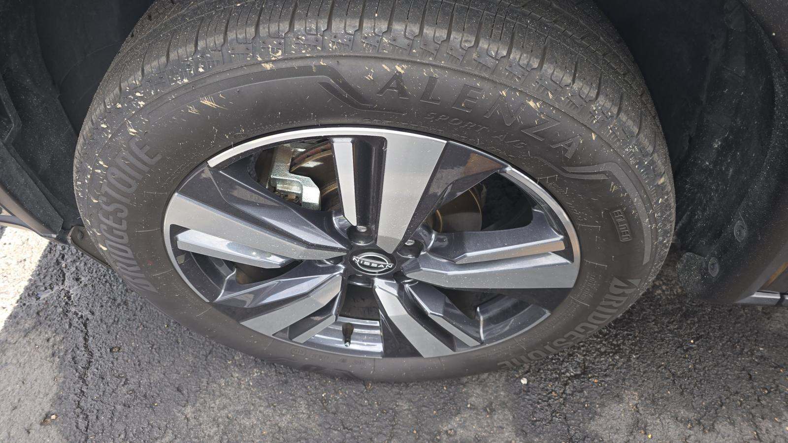 2025 Nissan Rogue SL FWD