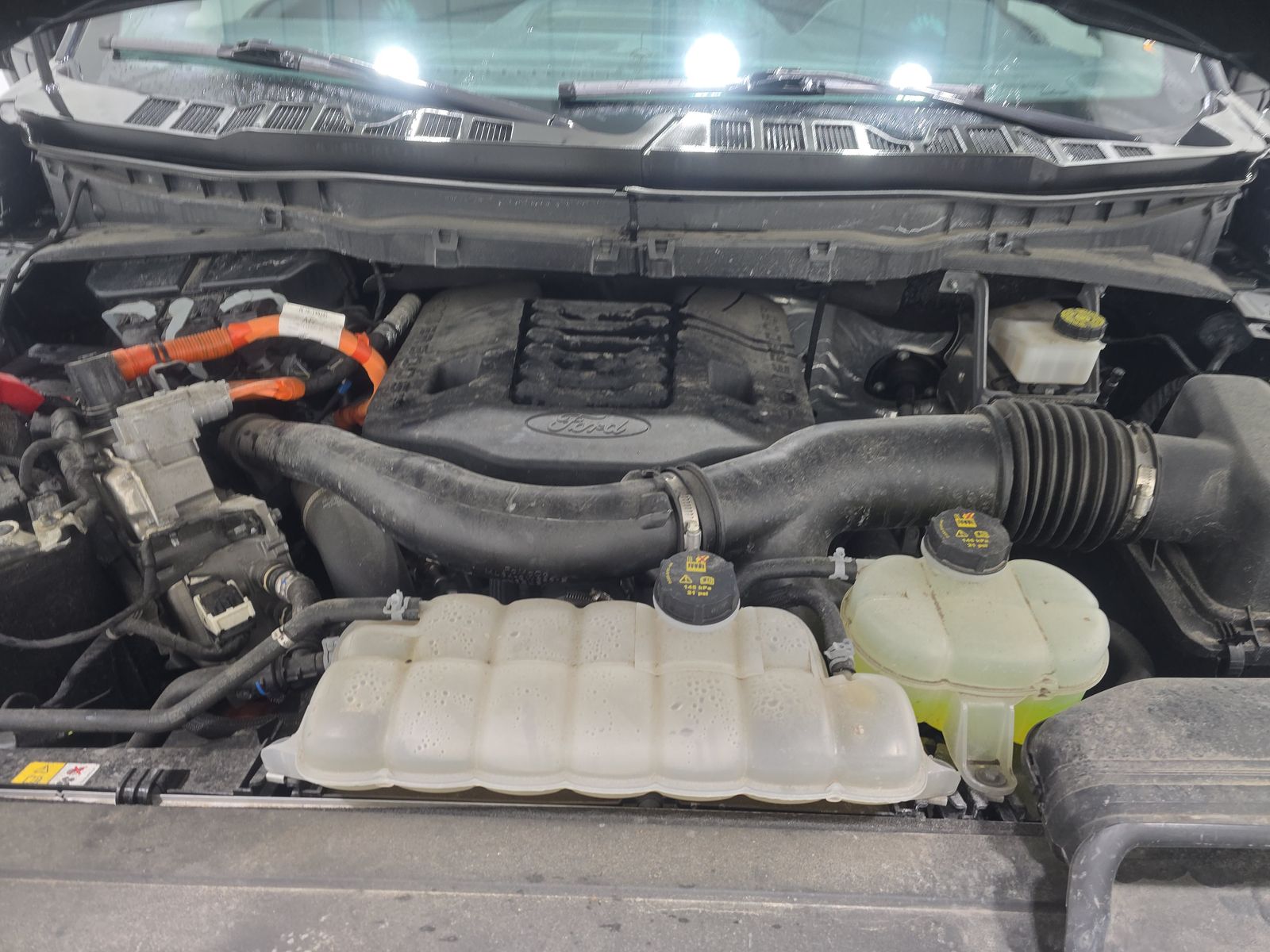 2023 Ford F-150 Hybrid Lariat AWD