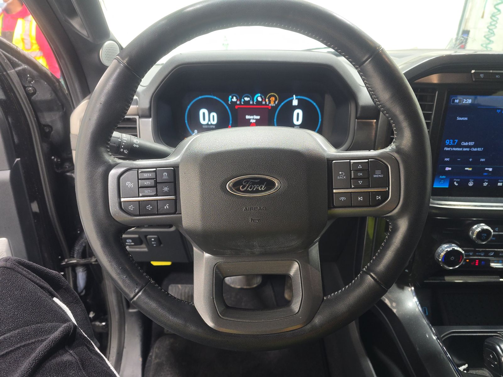 2023 Ford F-150 Hybrid Lariat AWD