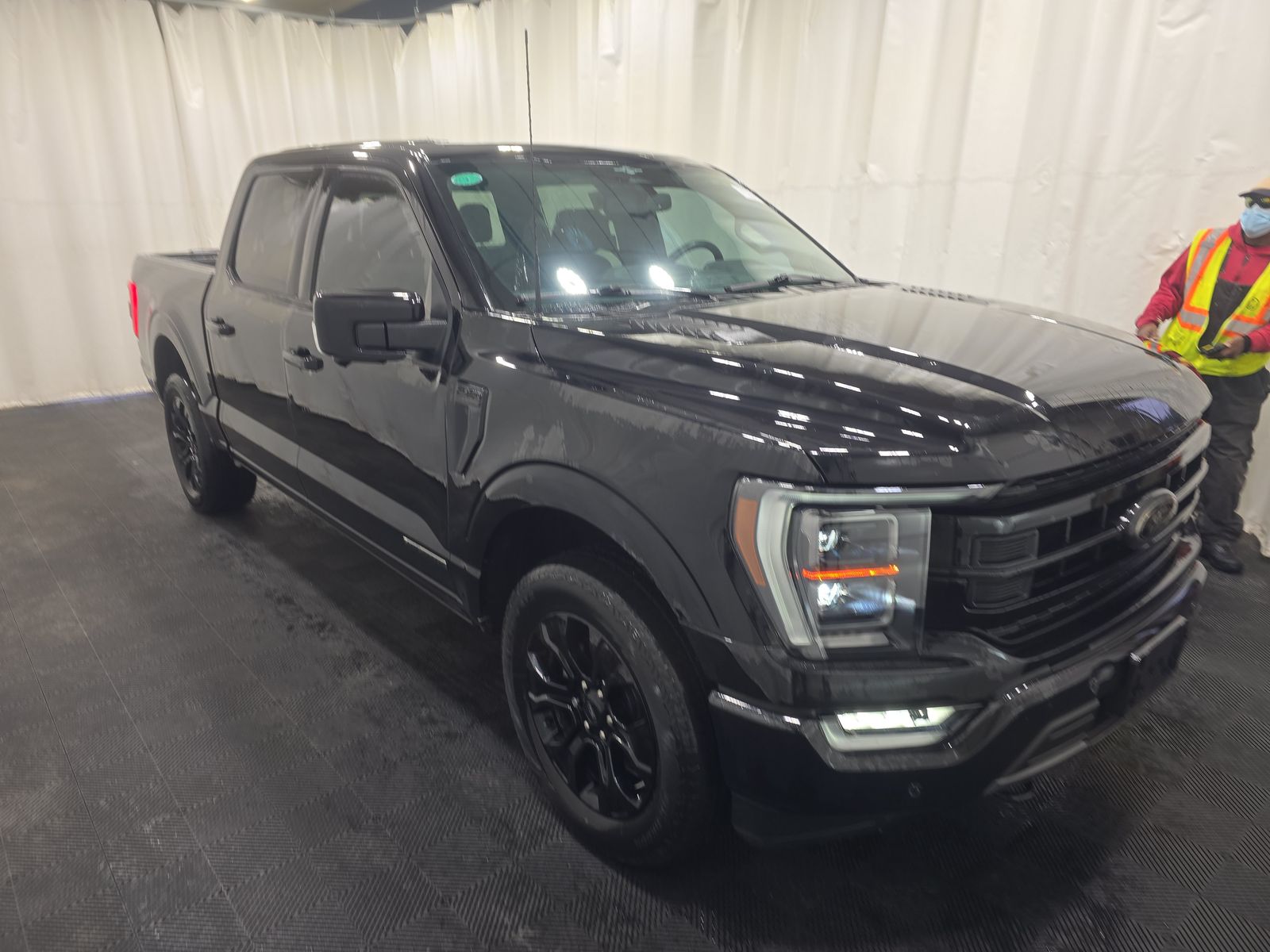 2023 Ford F-150 Hybrid Lariat AWD
