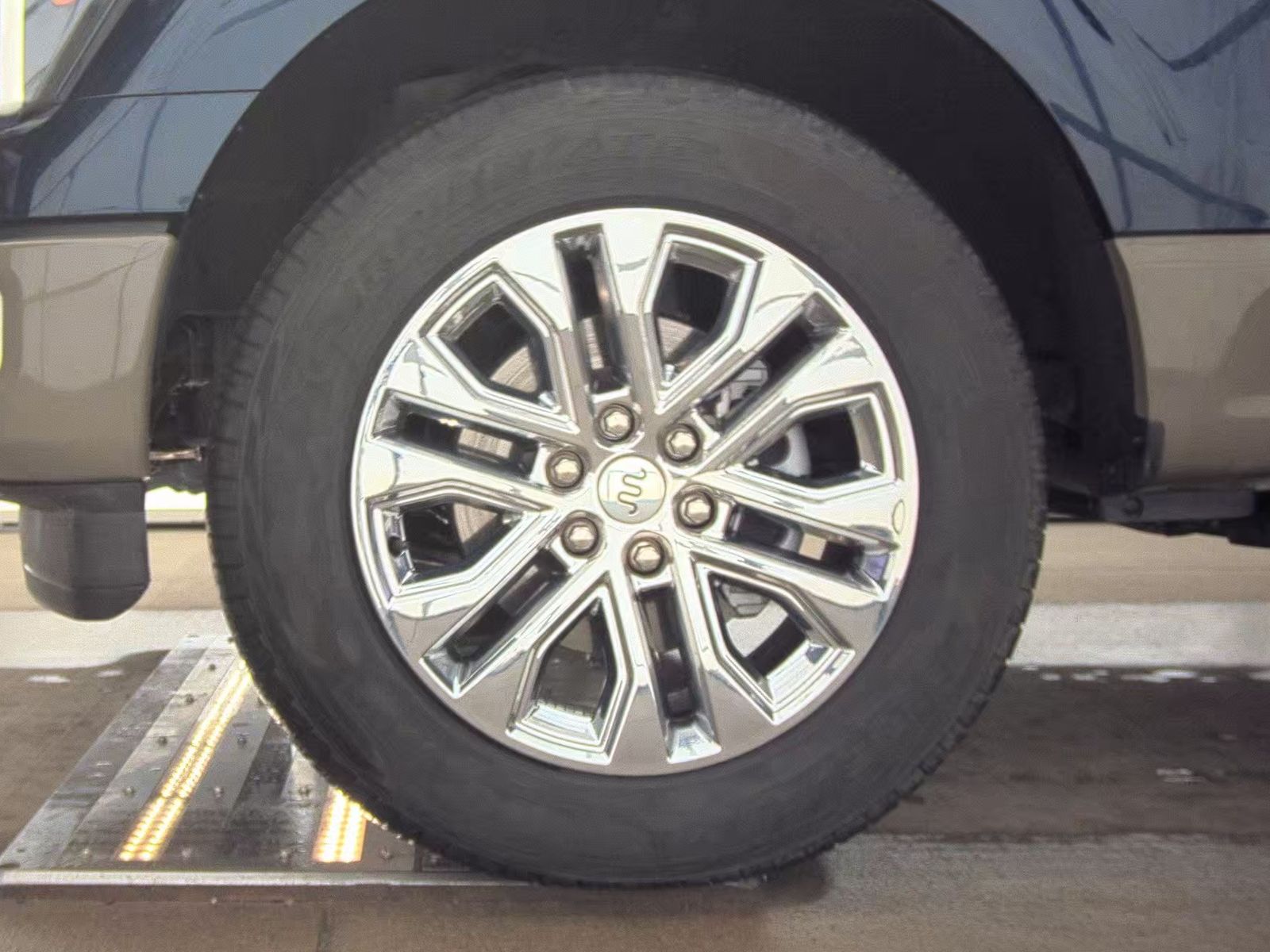 2025 Ford F-150 Hybrid King Ranch AWD