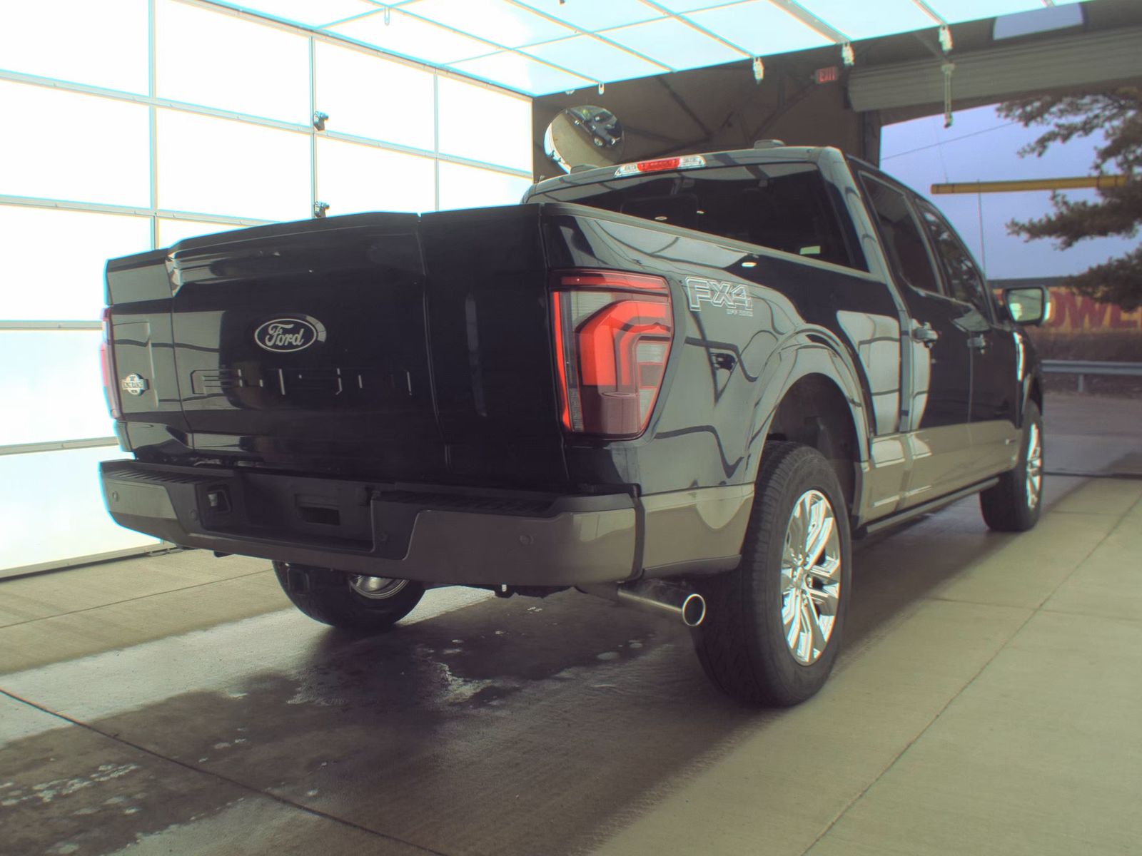 2025 Ford F-150 Hybrid King Ranch AWD