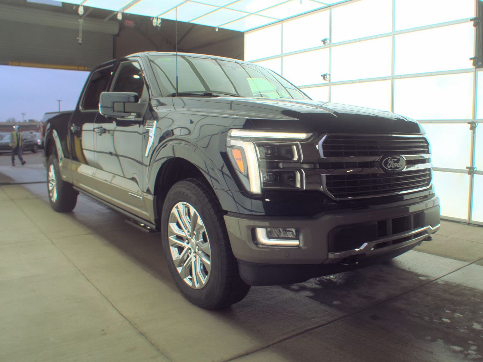 2025 Ford F-150 Hybrid King Ranch AWD