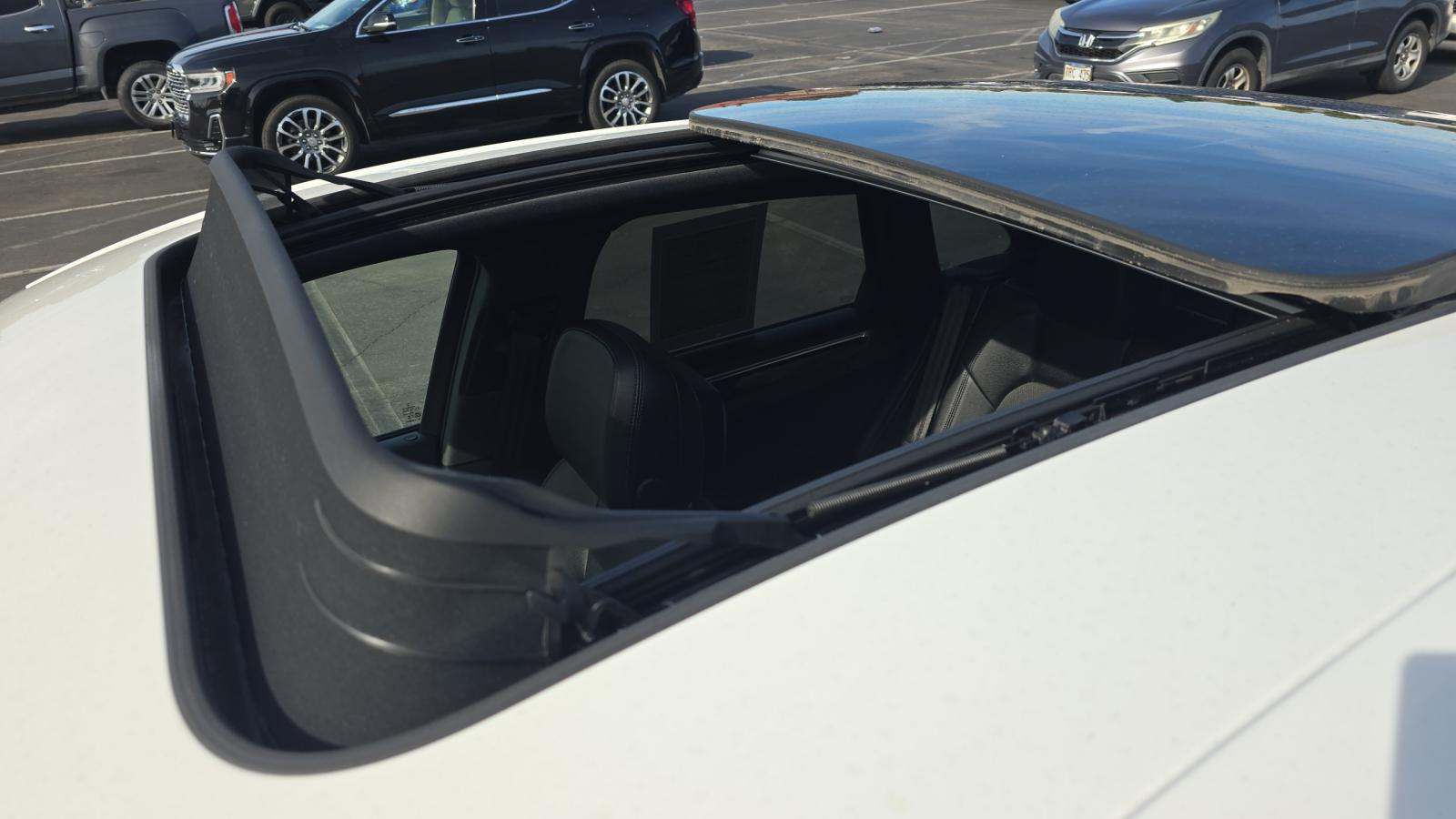 2024 Porsche Macan Base AWD