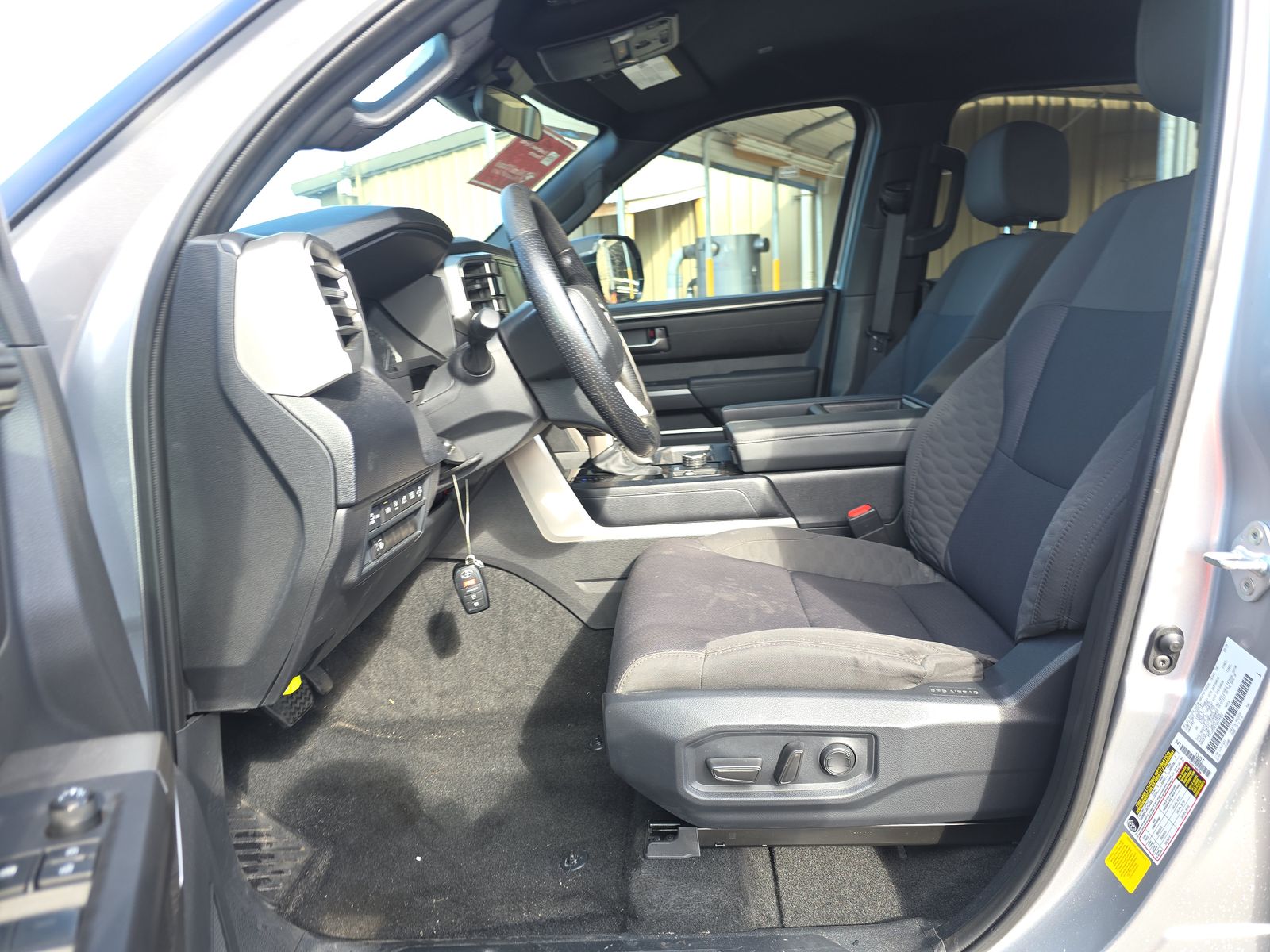 2025 Toyota Tundra SR5 AWD