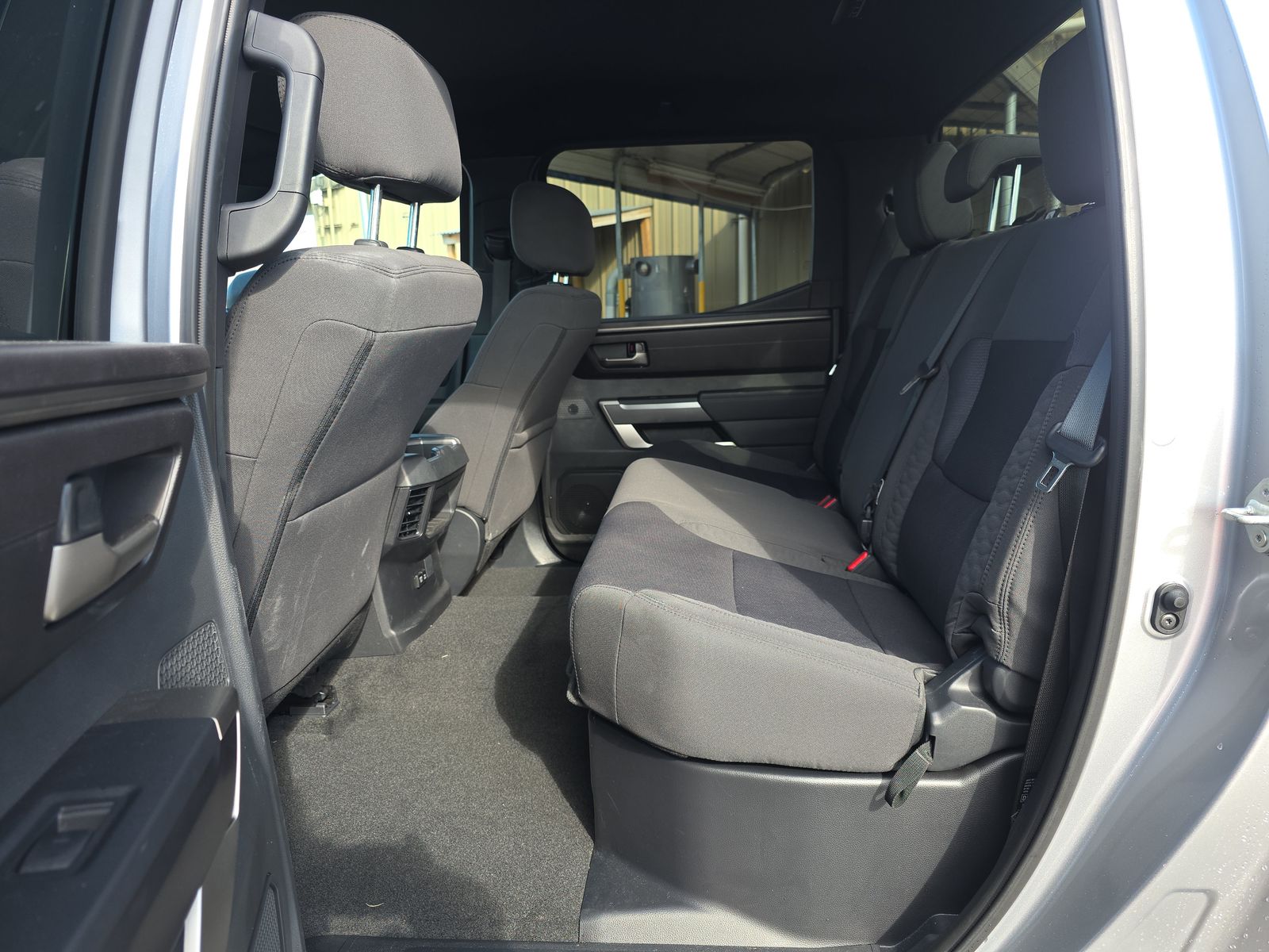 2025 Toyota Tundra SR5 AWD