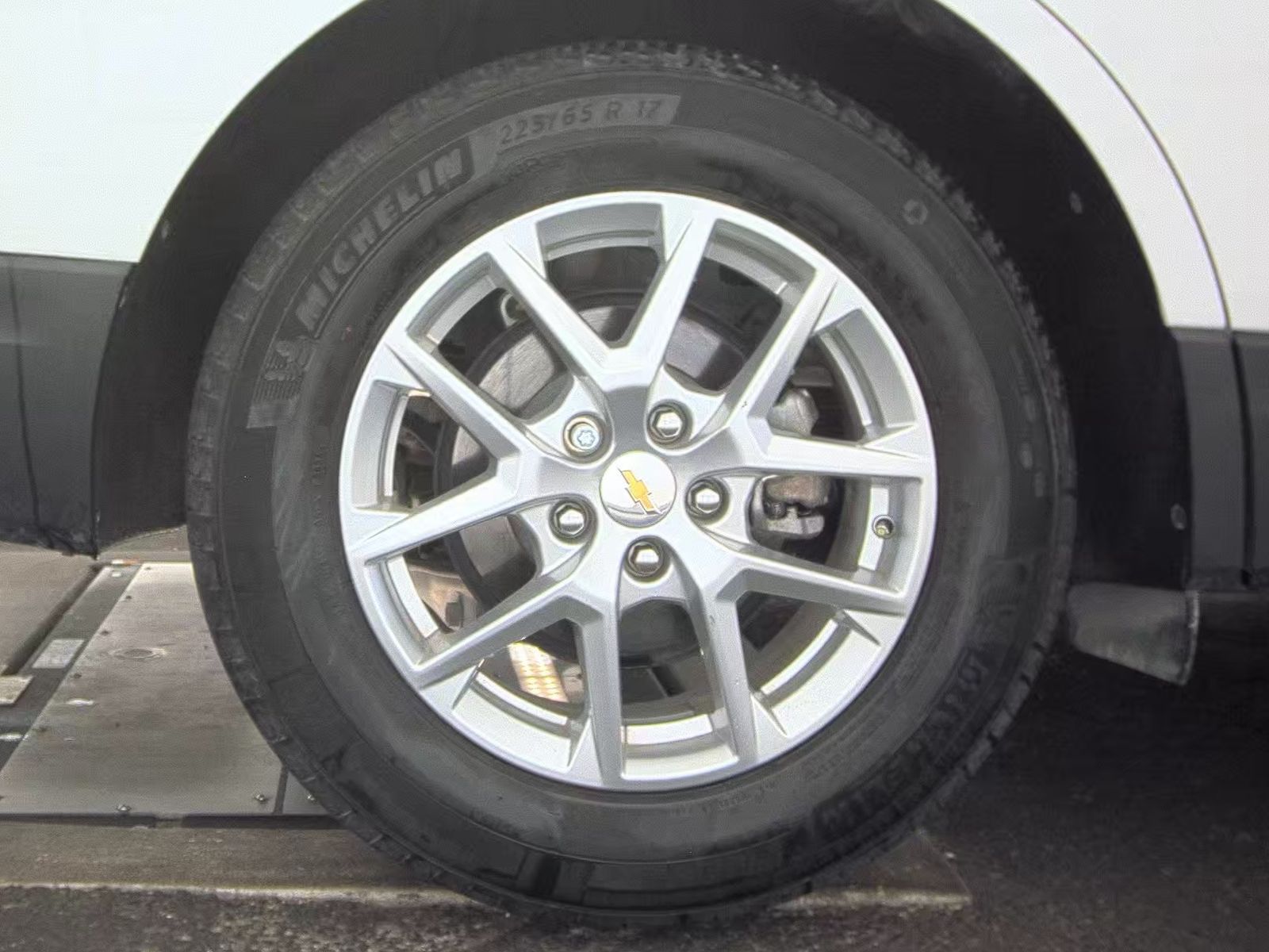 2024 Chevrolet Equinox LS FWD