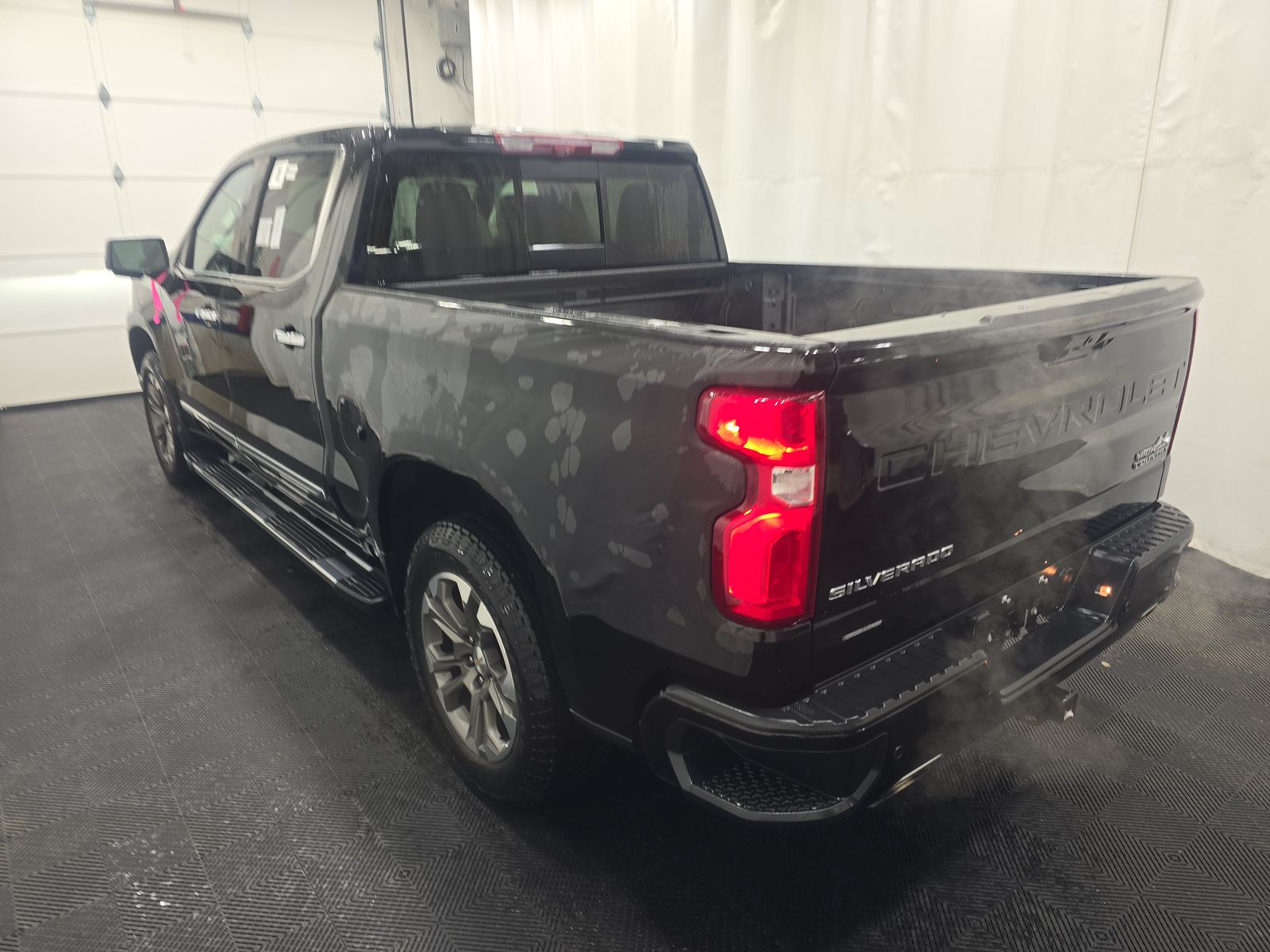 2023 Chevrolet Silverado 1500 High Country AWD