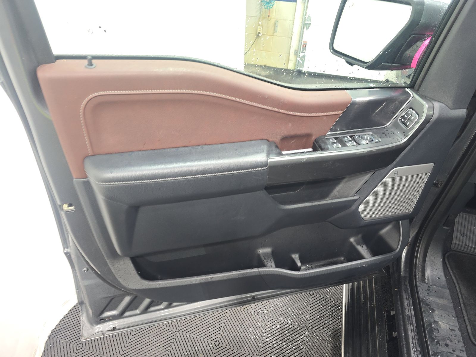 2023 Ford F-150 Lariat AWD