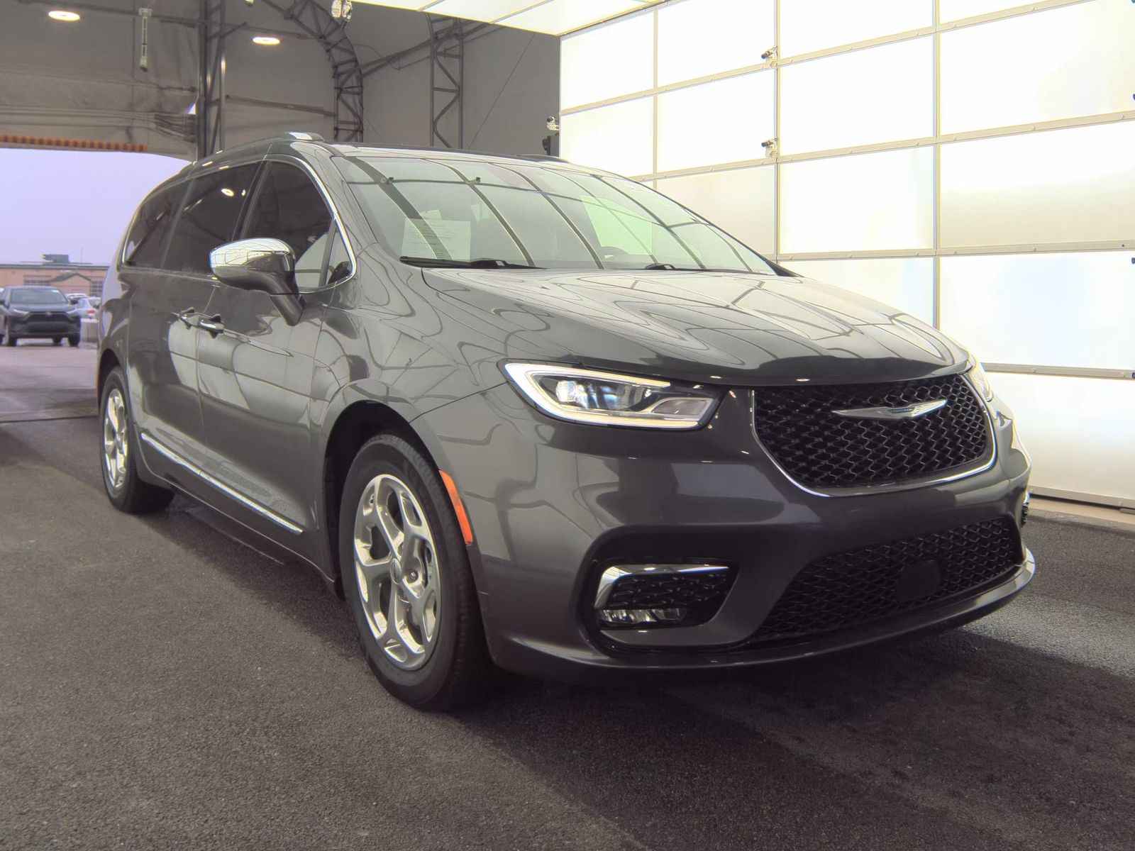 2021 Chrysler Pacifica Hybrid Limited FWD